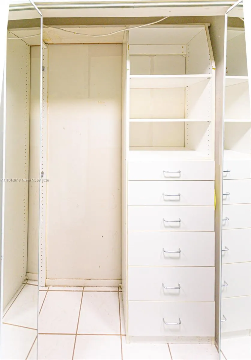 7620 Carlyle Ave, #205