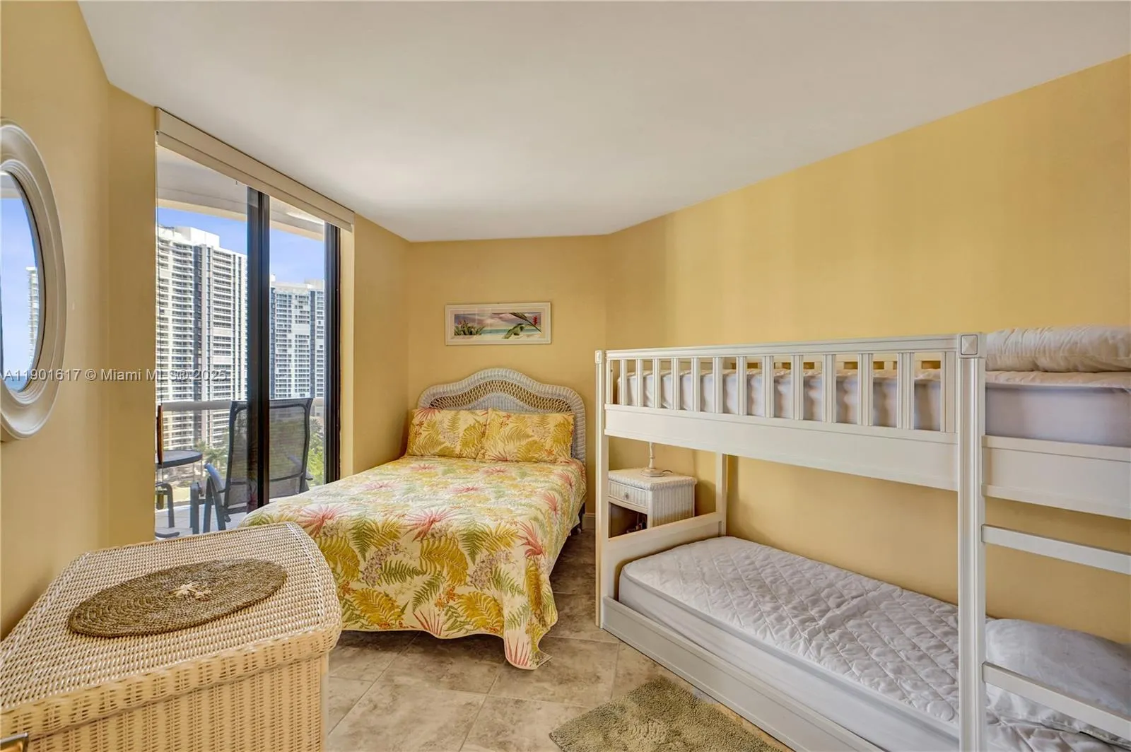 3610 Yacht Club Dr, #PH07