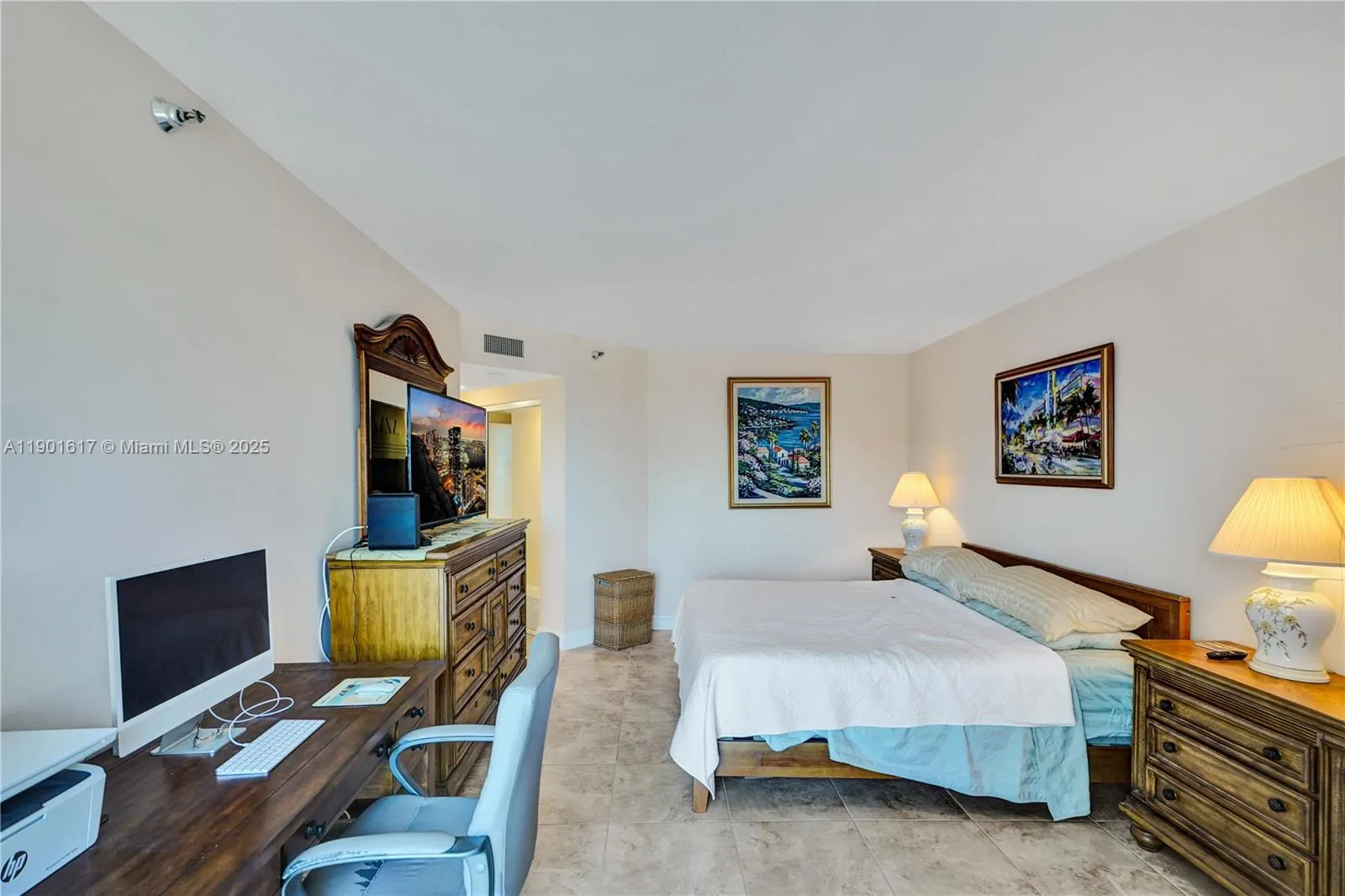 3610 Yacht Club Dr, #PH07