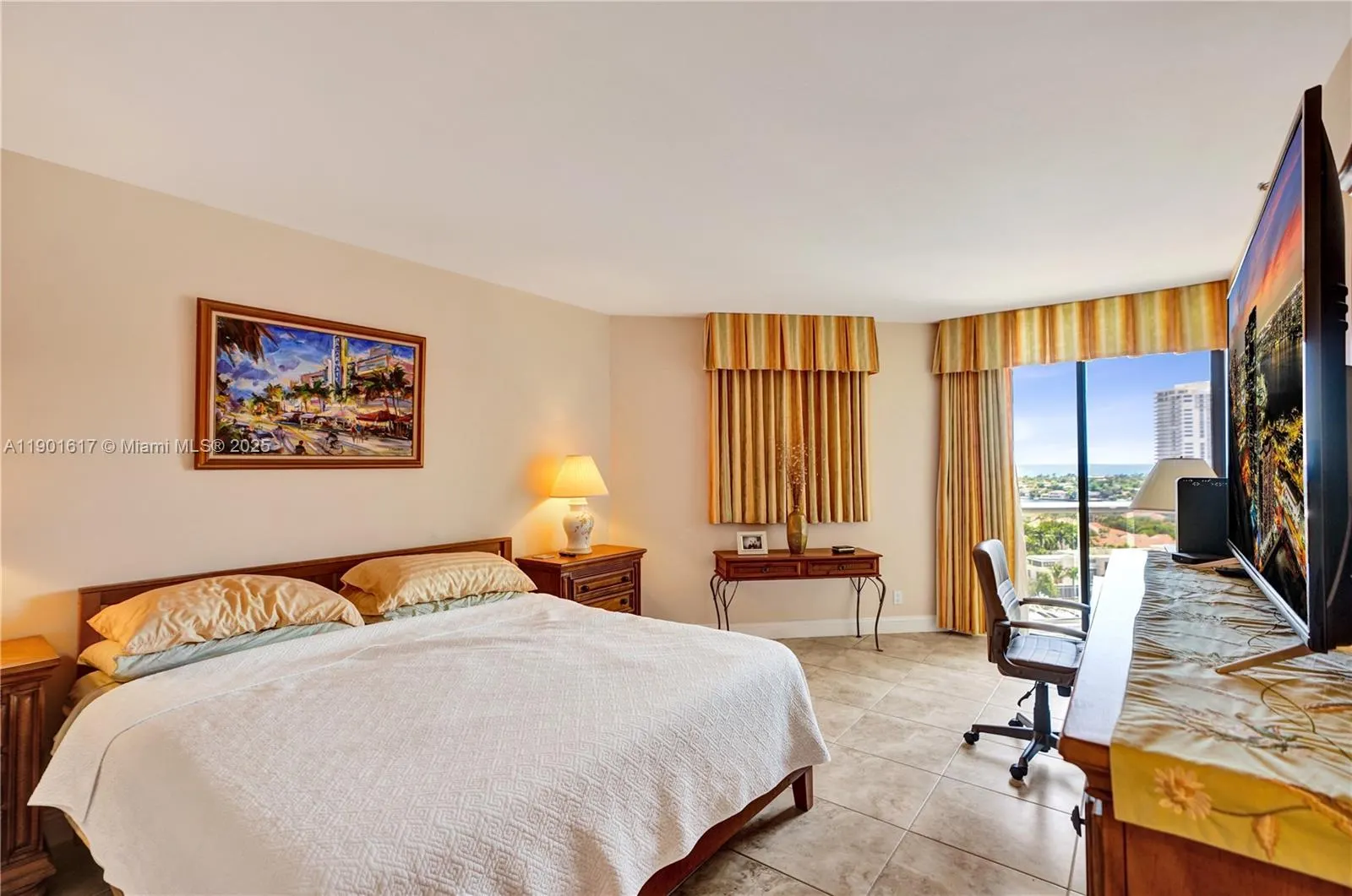 3610 Yacht Club Dr, #PH07