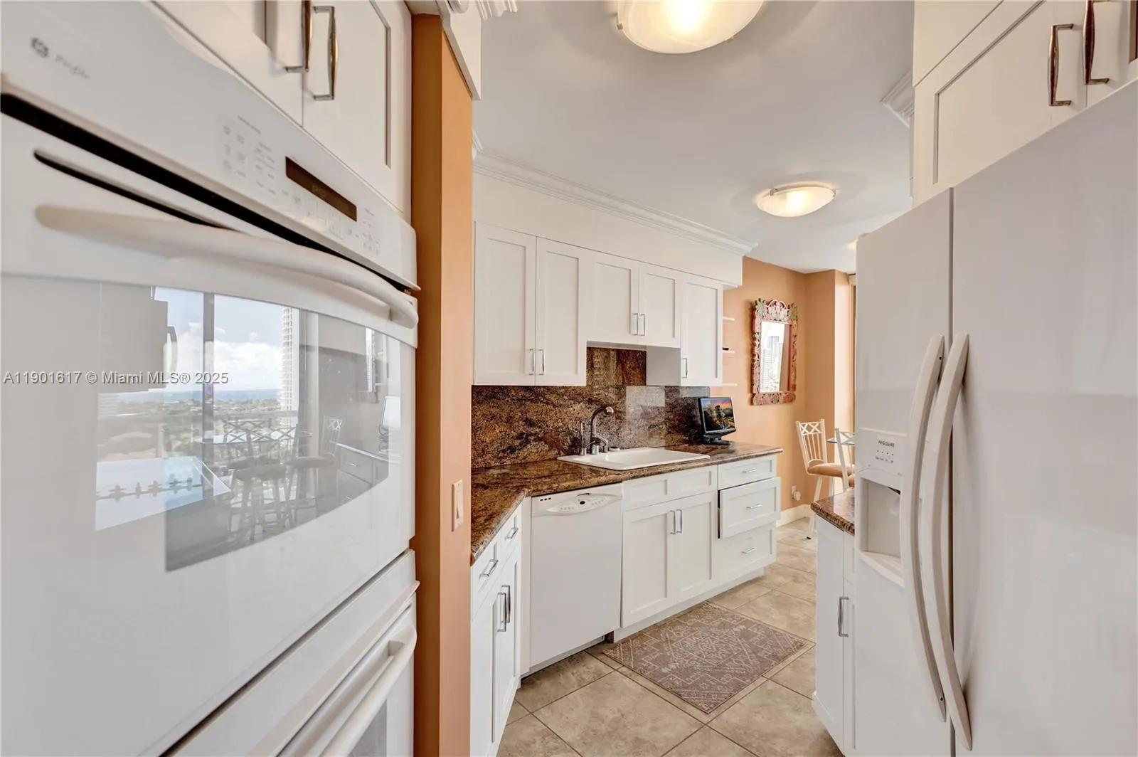 3610 Yacht Club Dr, #PH07