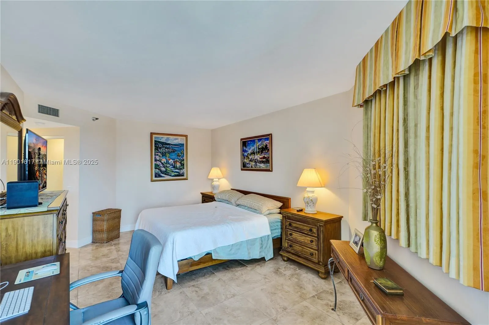 3610 Yacht Club Dr, #PH07