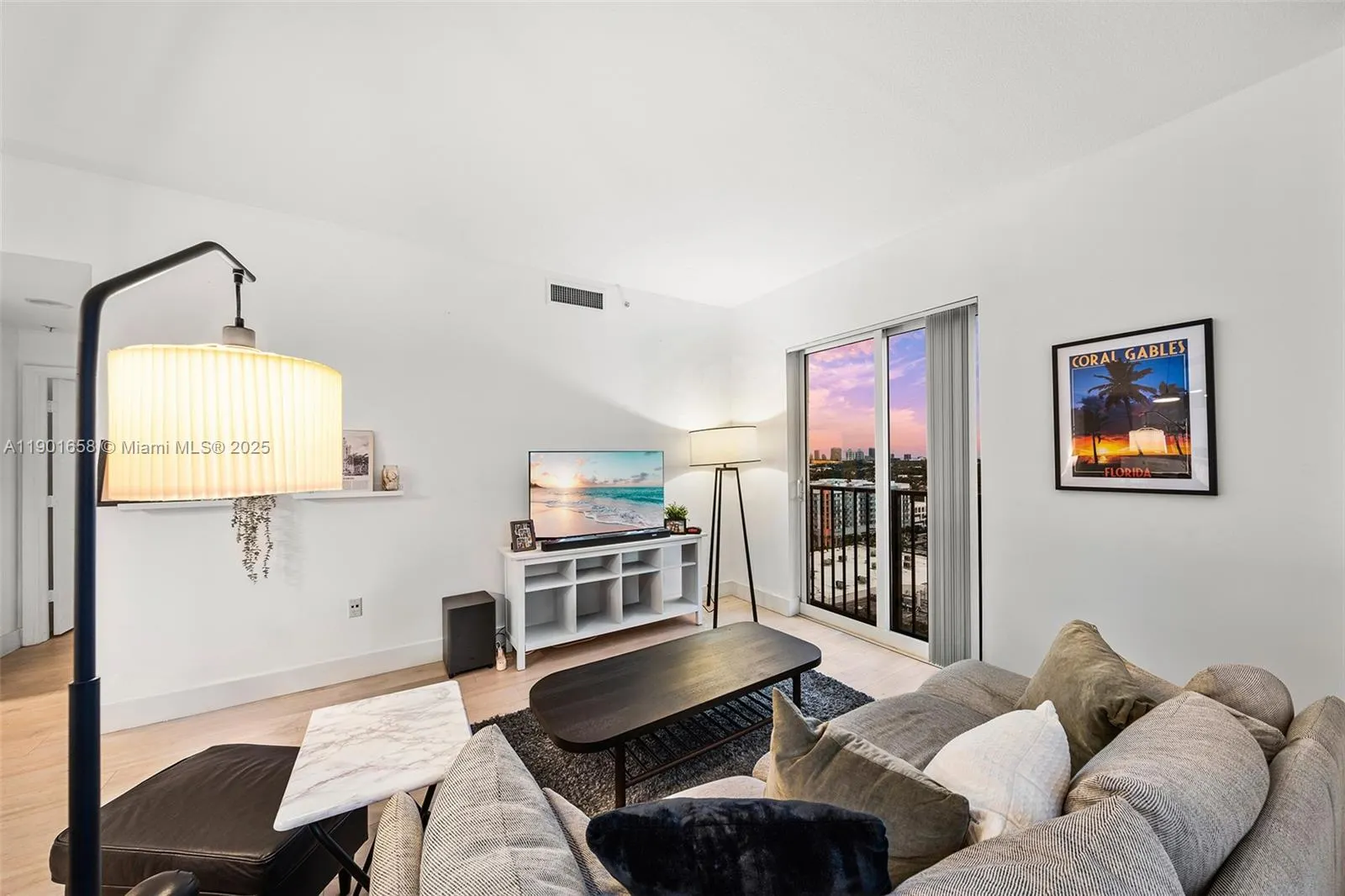 10 Aragon Ave, #1417