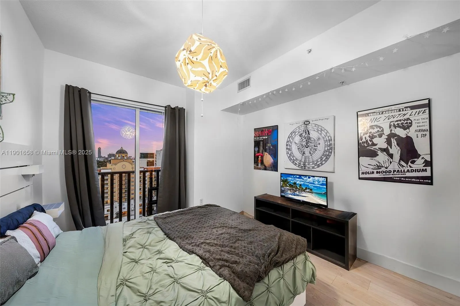 10 Aragon Ave, #1417