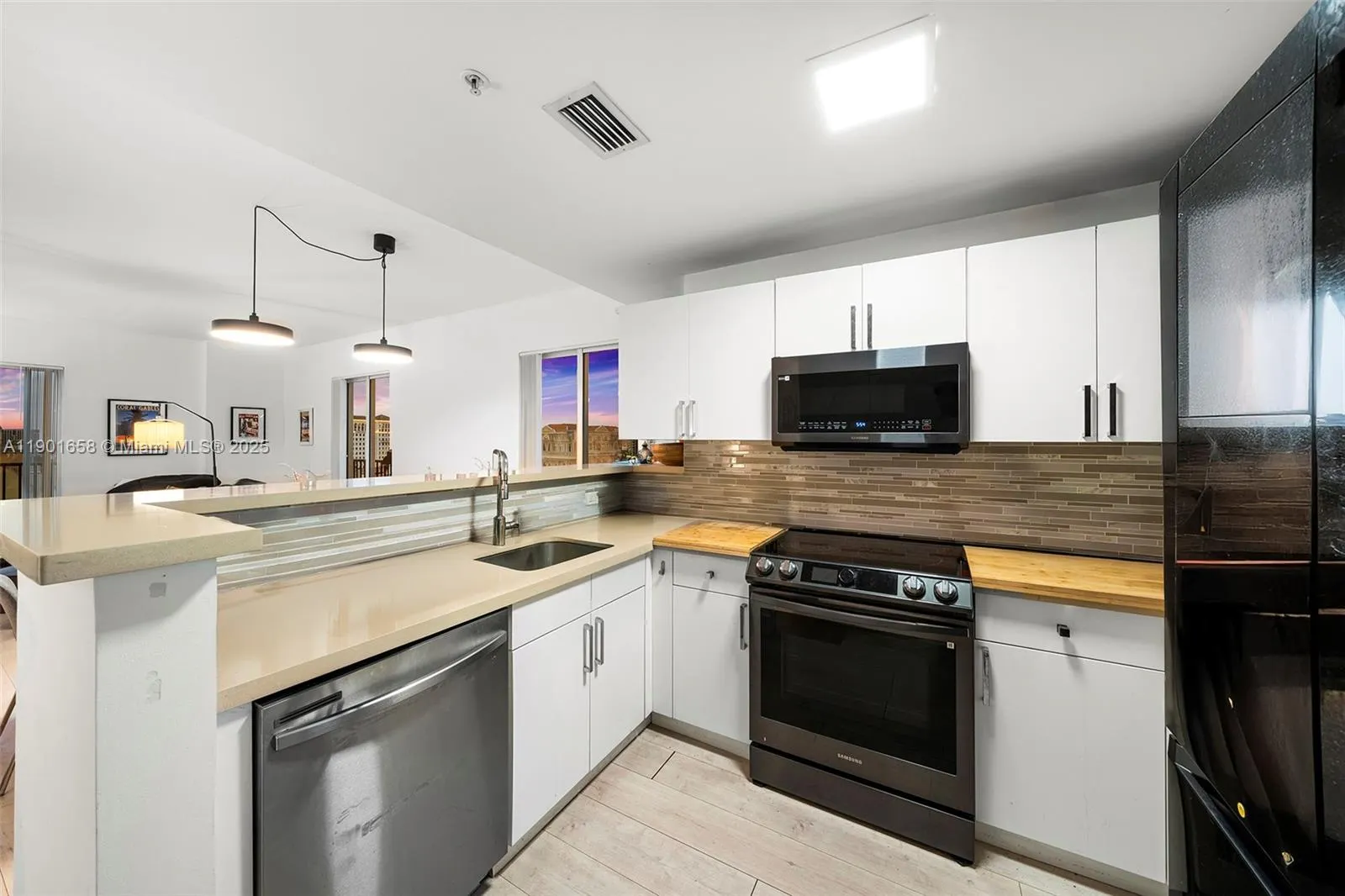 10 Aragon Ave, #1417