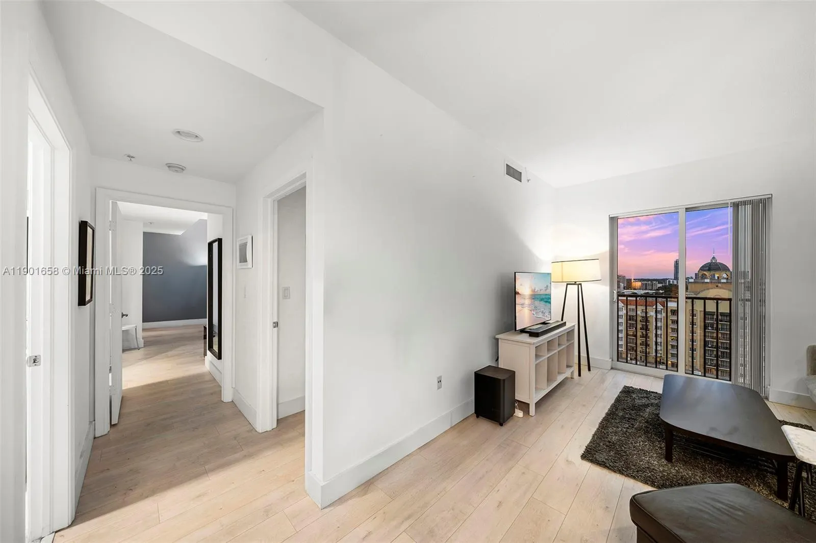 10 Aragon Ave, #1417