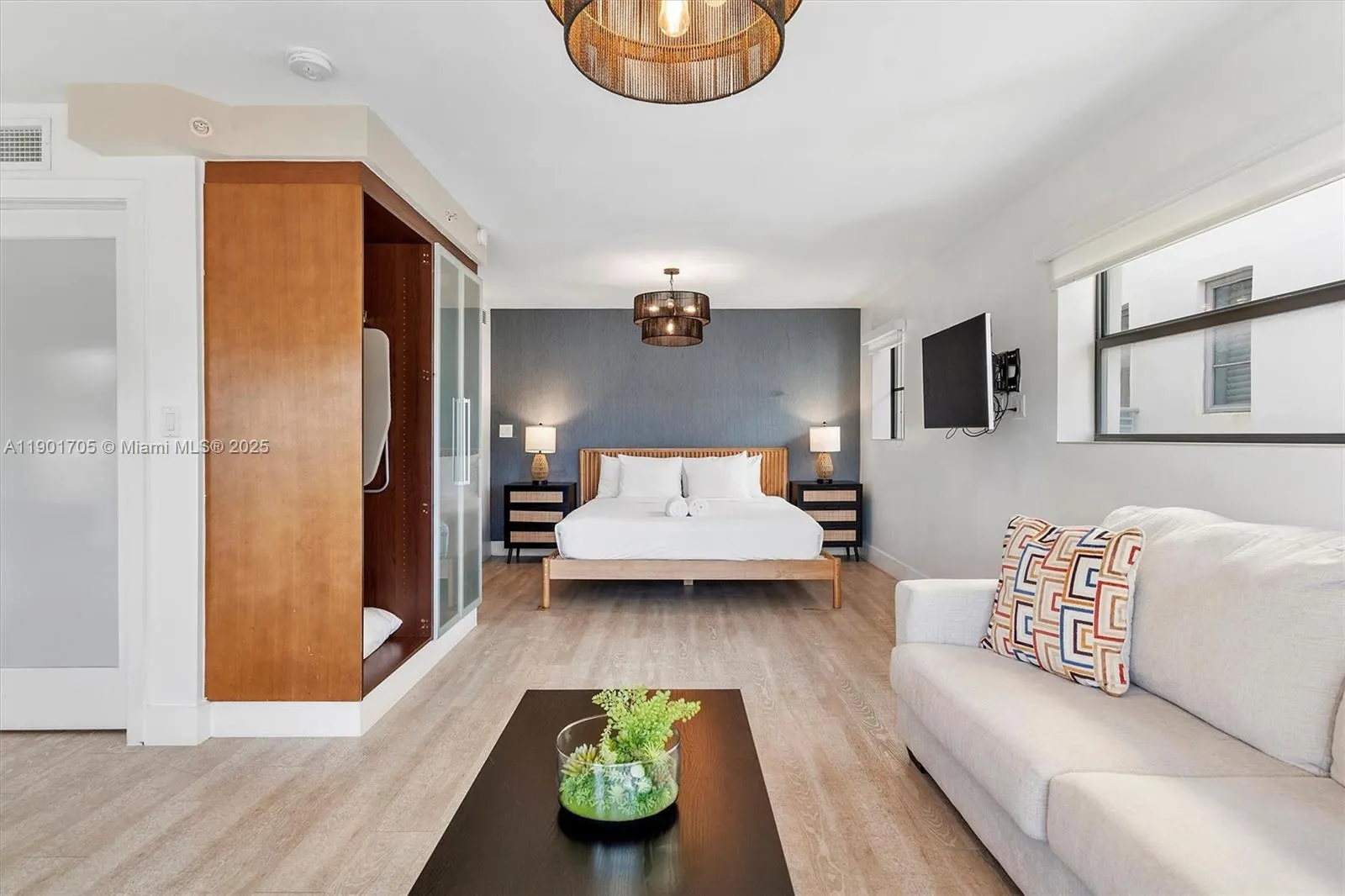 1024 Ocean Dr, #A301