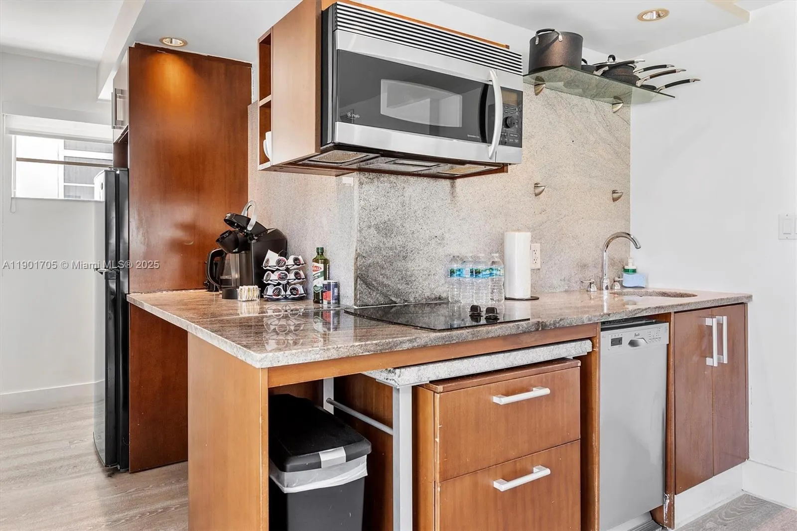 1024 Ocean Dr, #A301