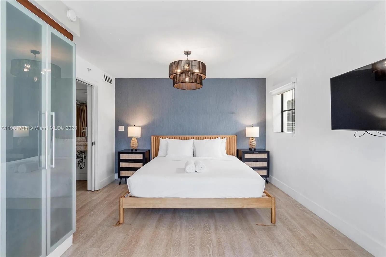 1024 Ocean Dr, #A301