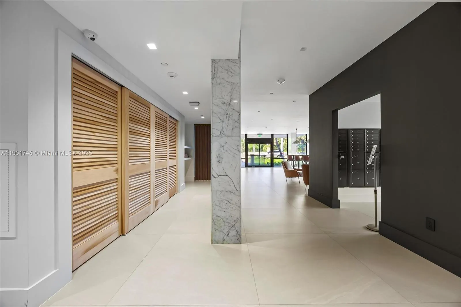 2829 Indian Creek Dr, #1001+1002