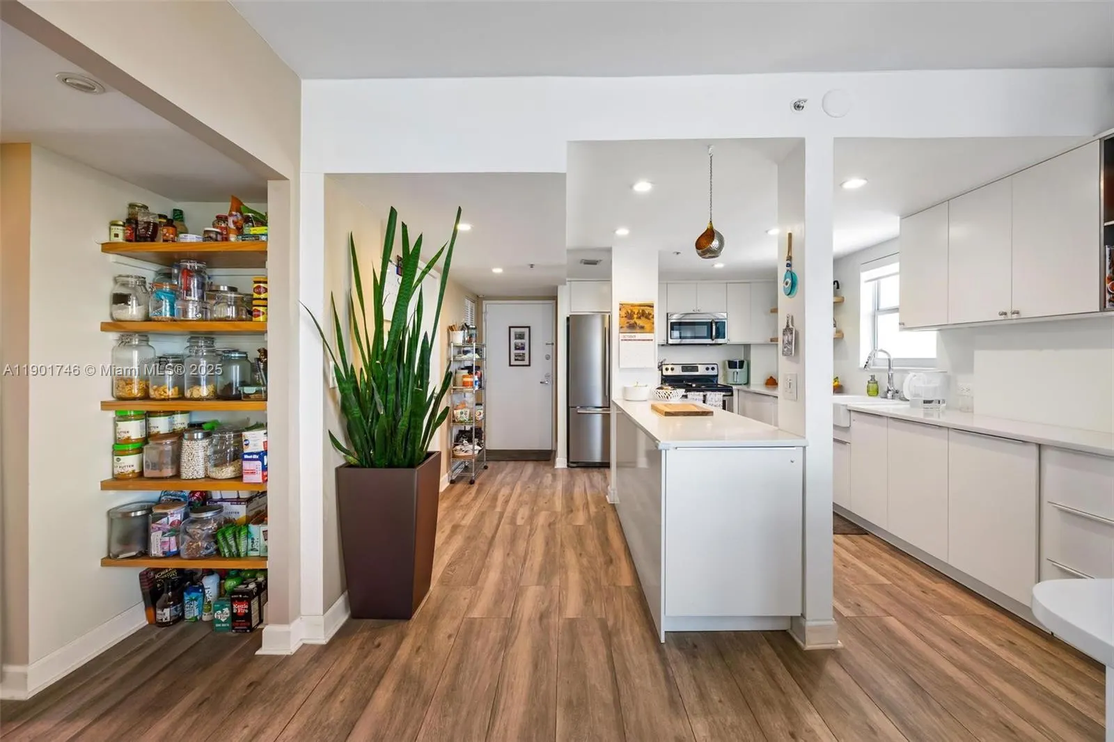 2829 Indian Creek Dr, #1001+1002