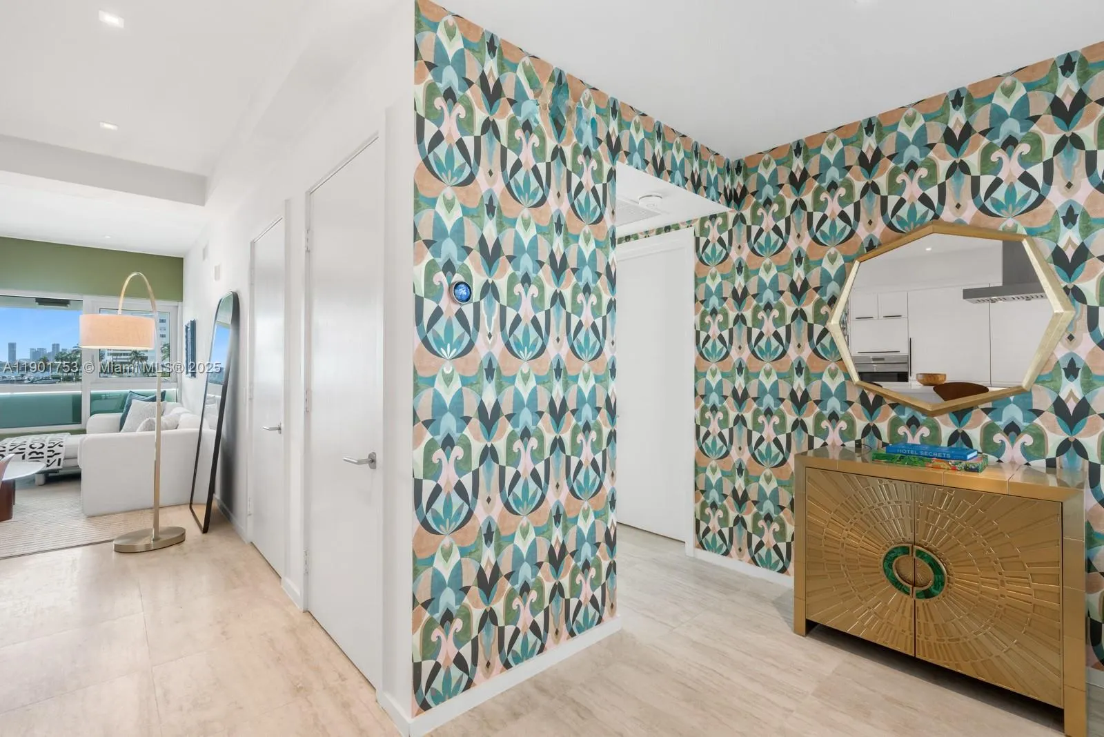 1491 Lincoln Ter, #202