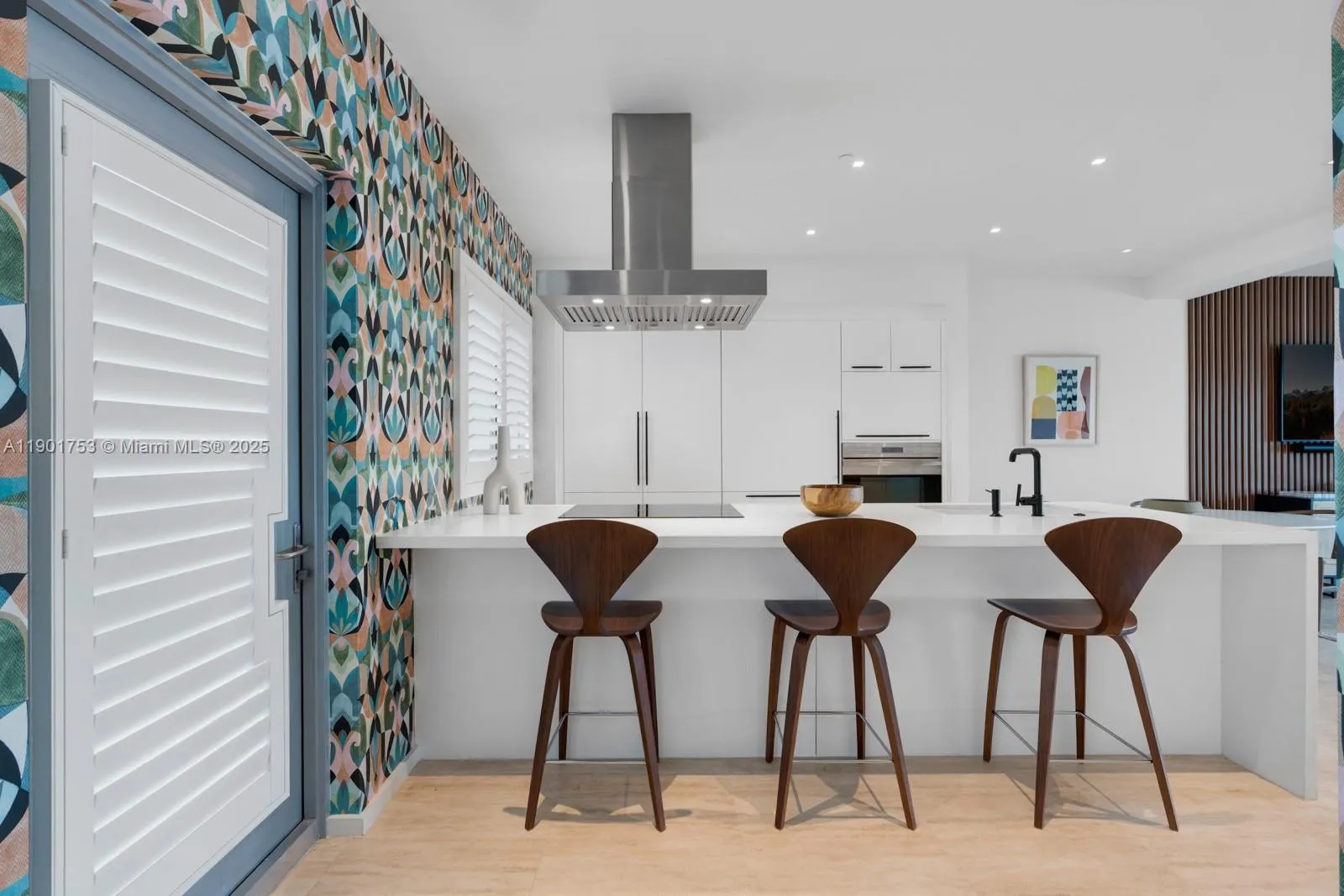 1491 Lincoln Ter, #202