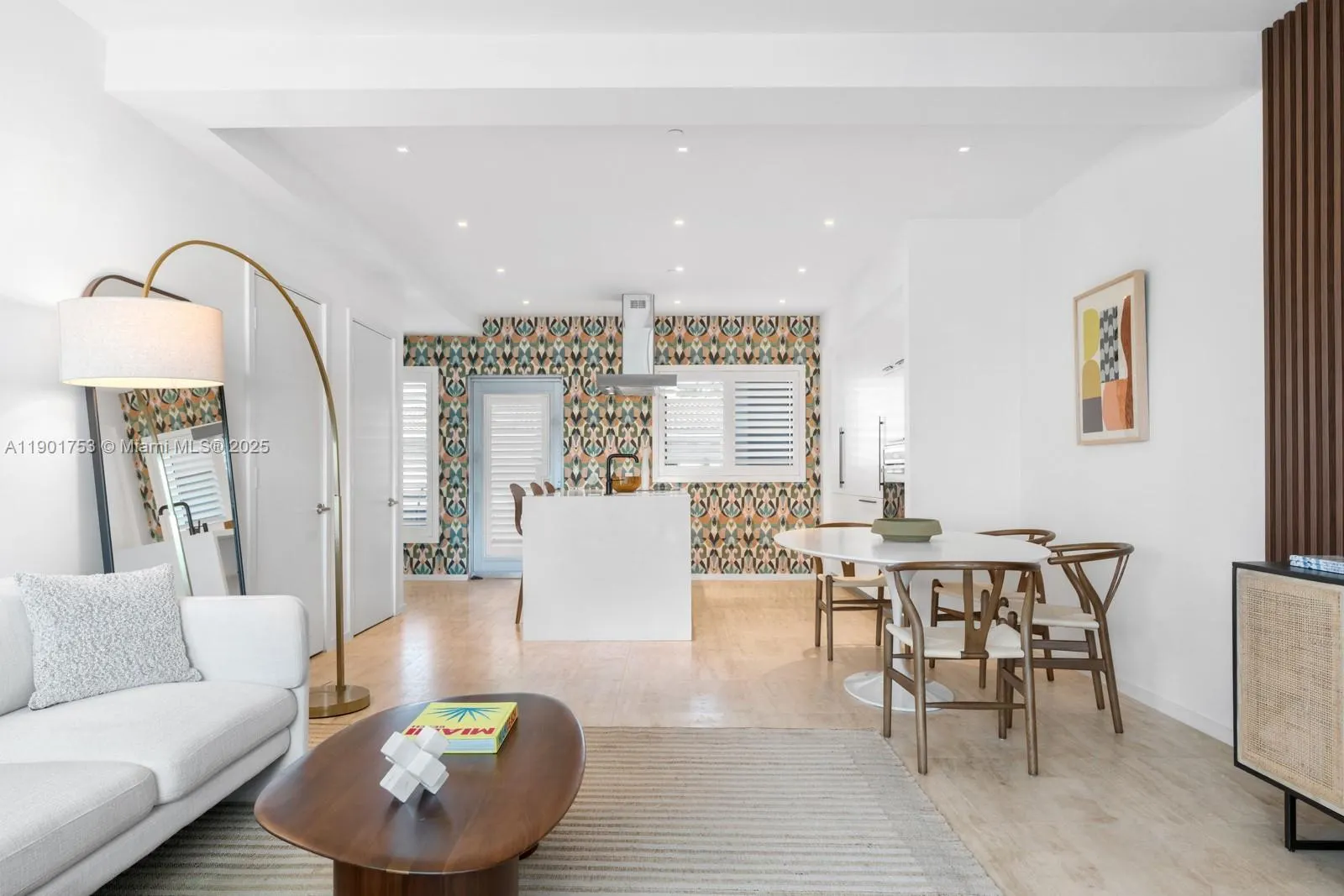 1491 Lincoln Ter, #202