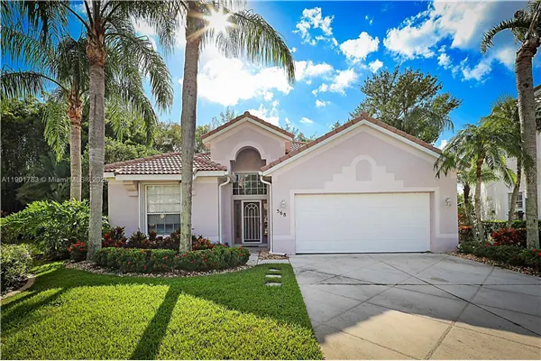 568 SW Saint Martins Cv