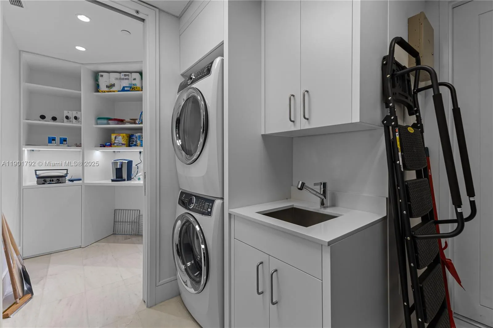 17975 Collins Ave, #N-1602