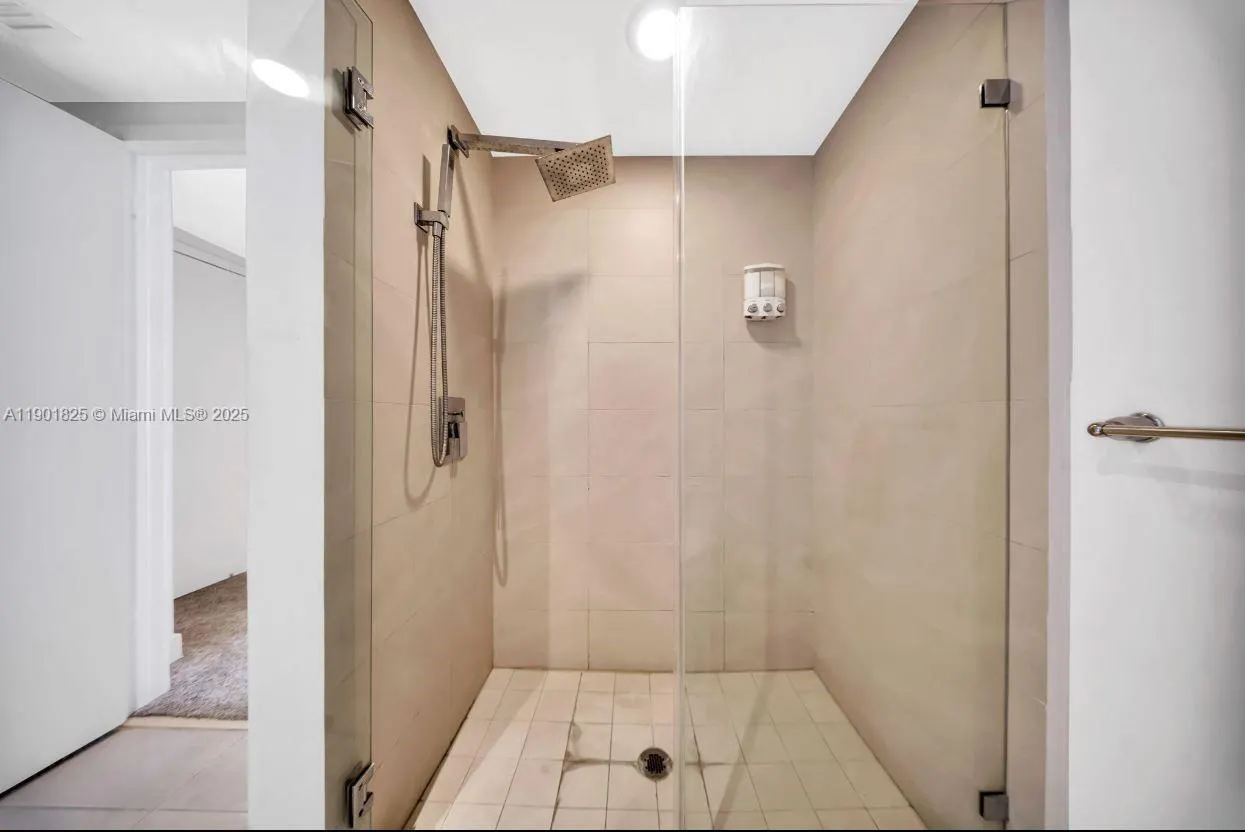 4111 S Ocean Dr, #1212