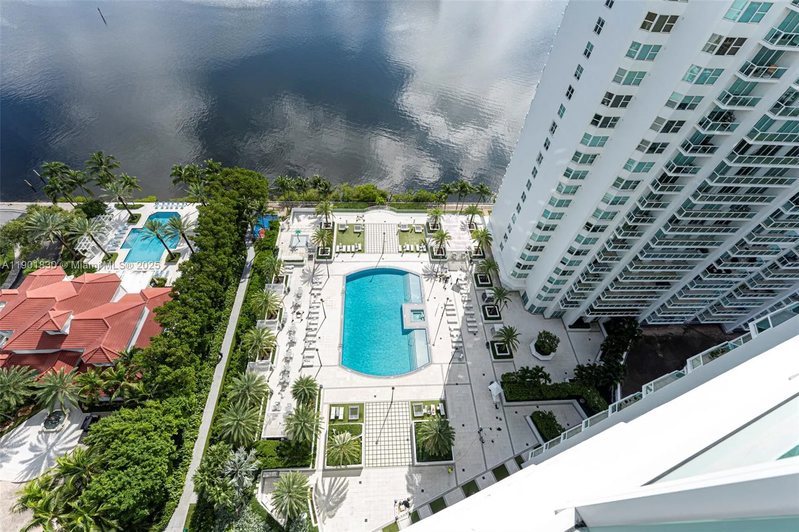 3301 NE 183rd St, #2405