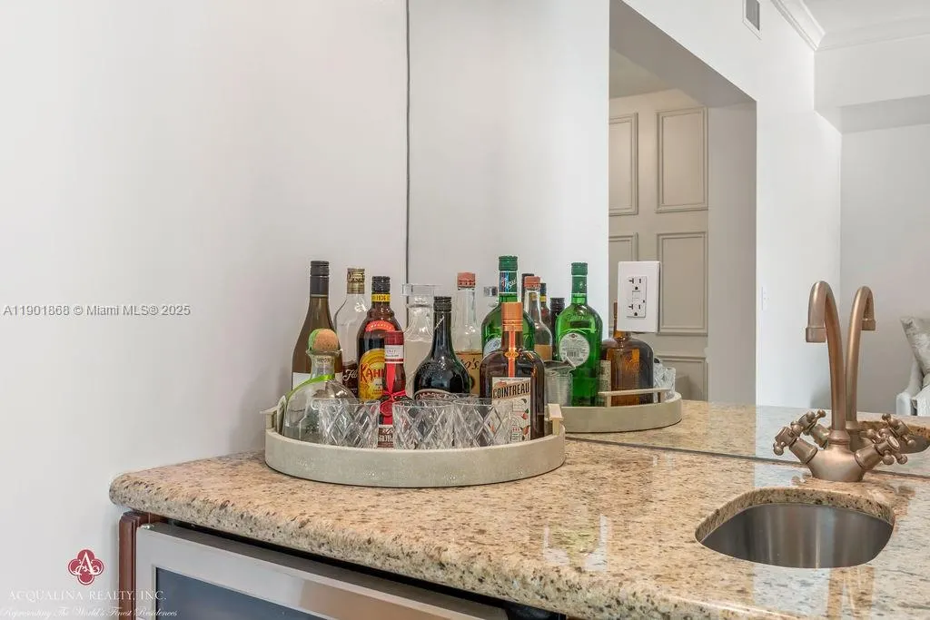 17875 Collins Ave, #3404