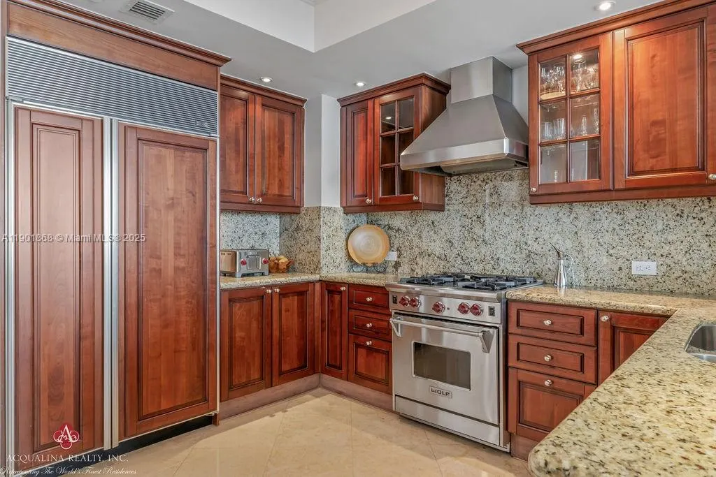 17875 Collins Ave, #3404