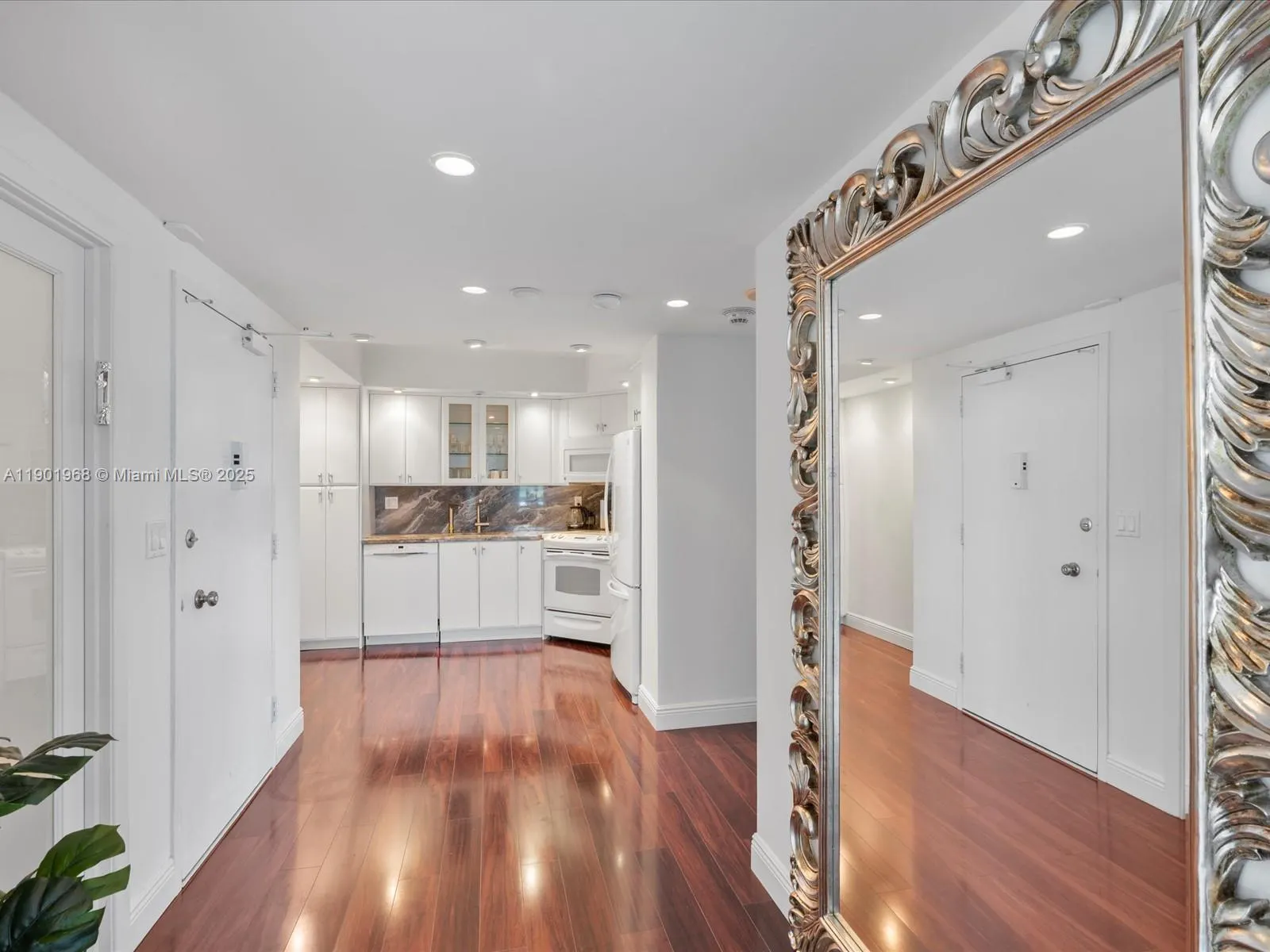 500 Bayview Dr, #1722