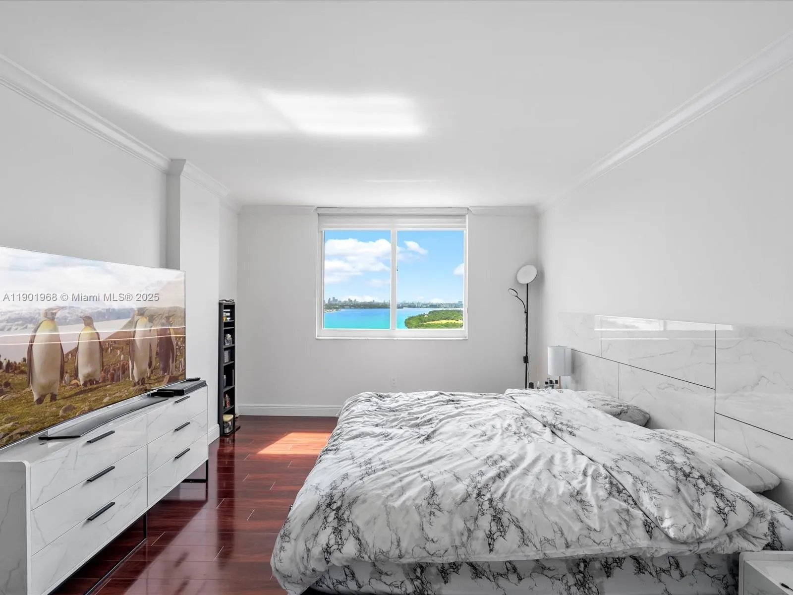 500 Bayview Dr, #1722