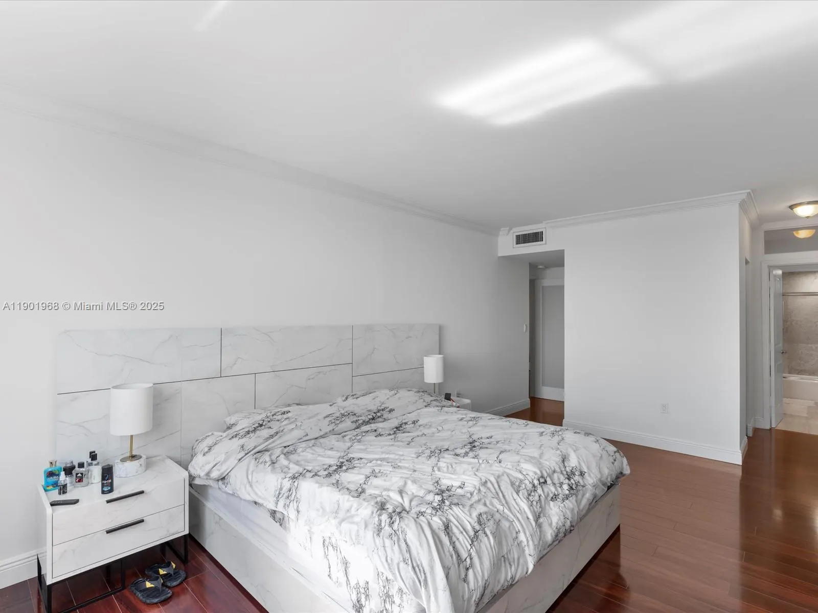 500 Bayview Dr, #1722