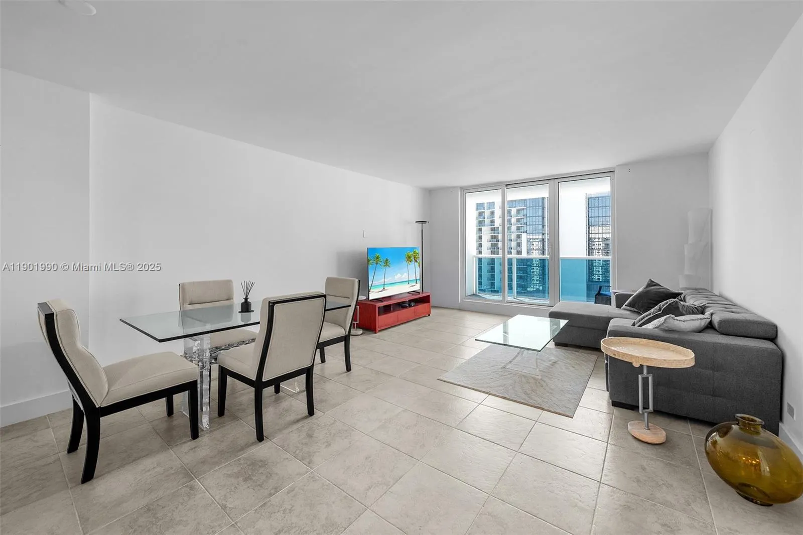 2301 Collins Ave, #1501