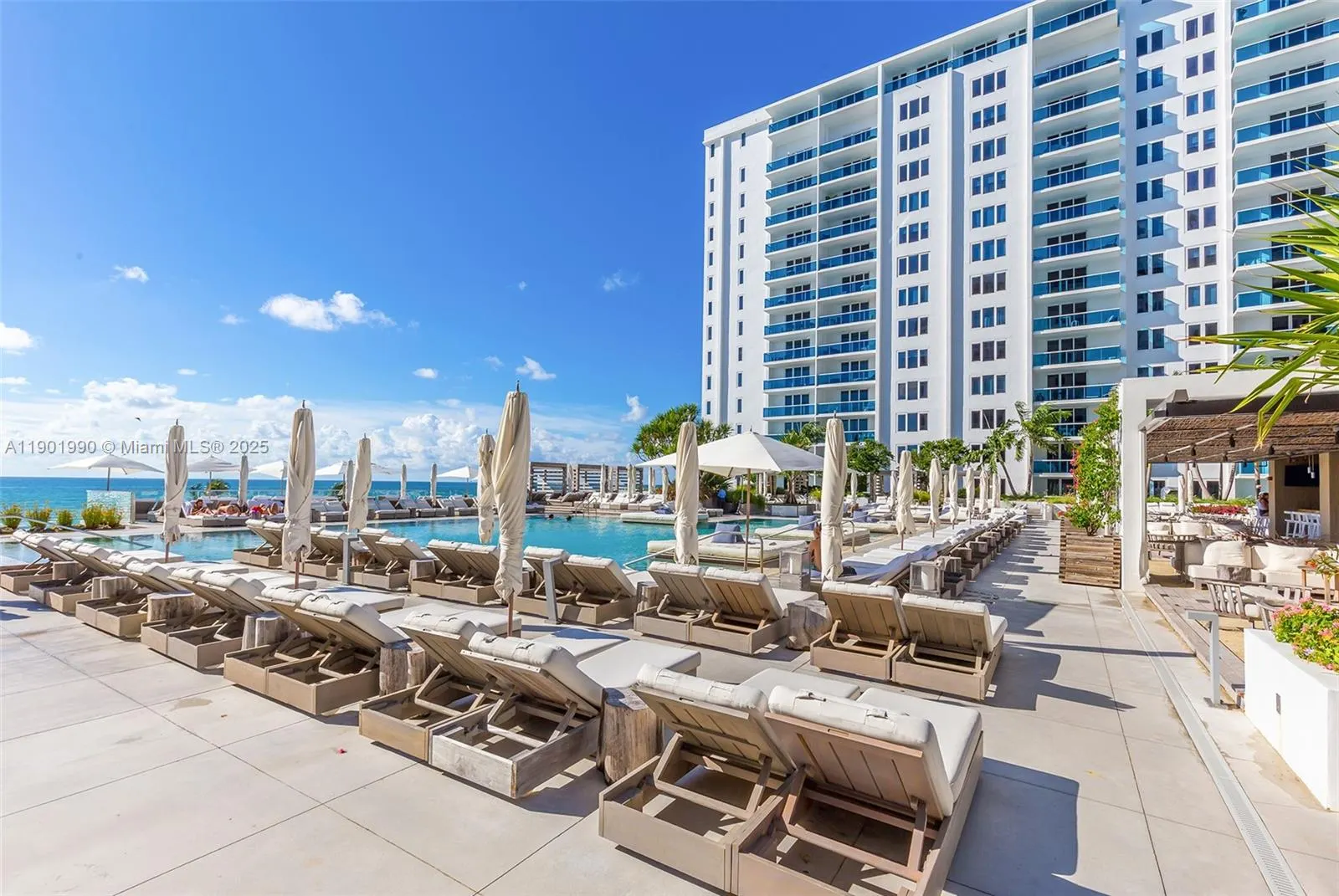 2301 Collins Ave, #1501