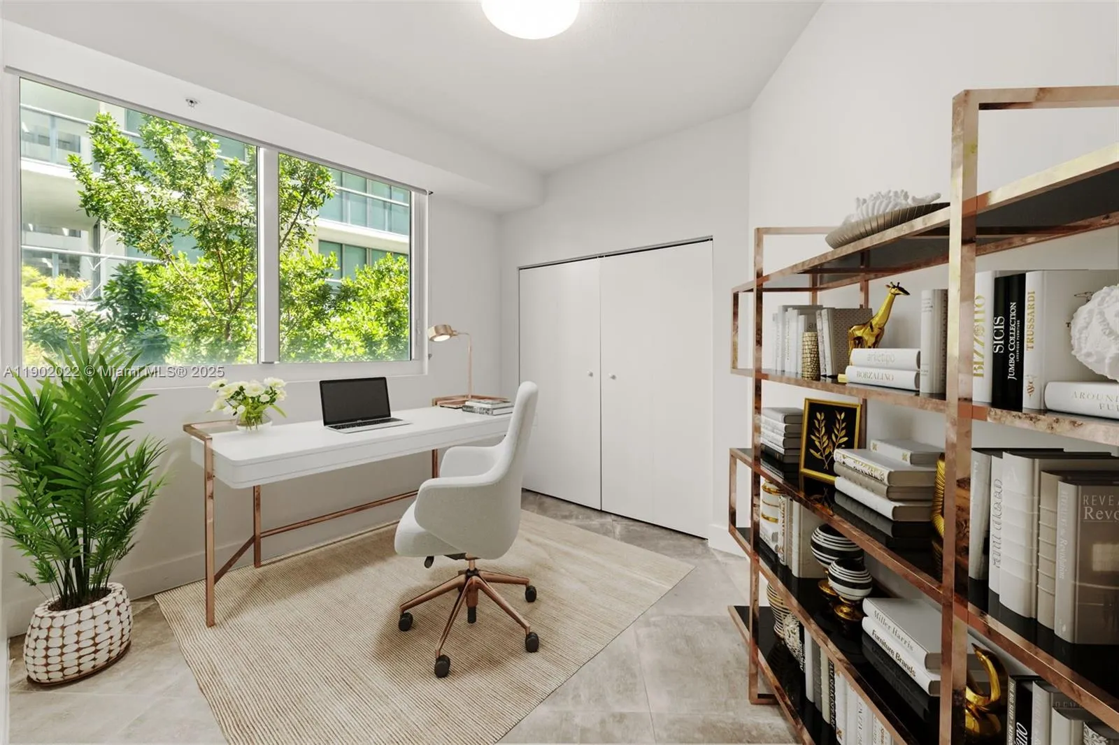 6580 Indian Creek Dr, #209