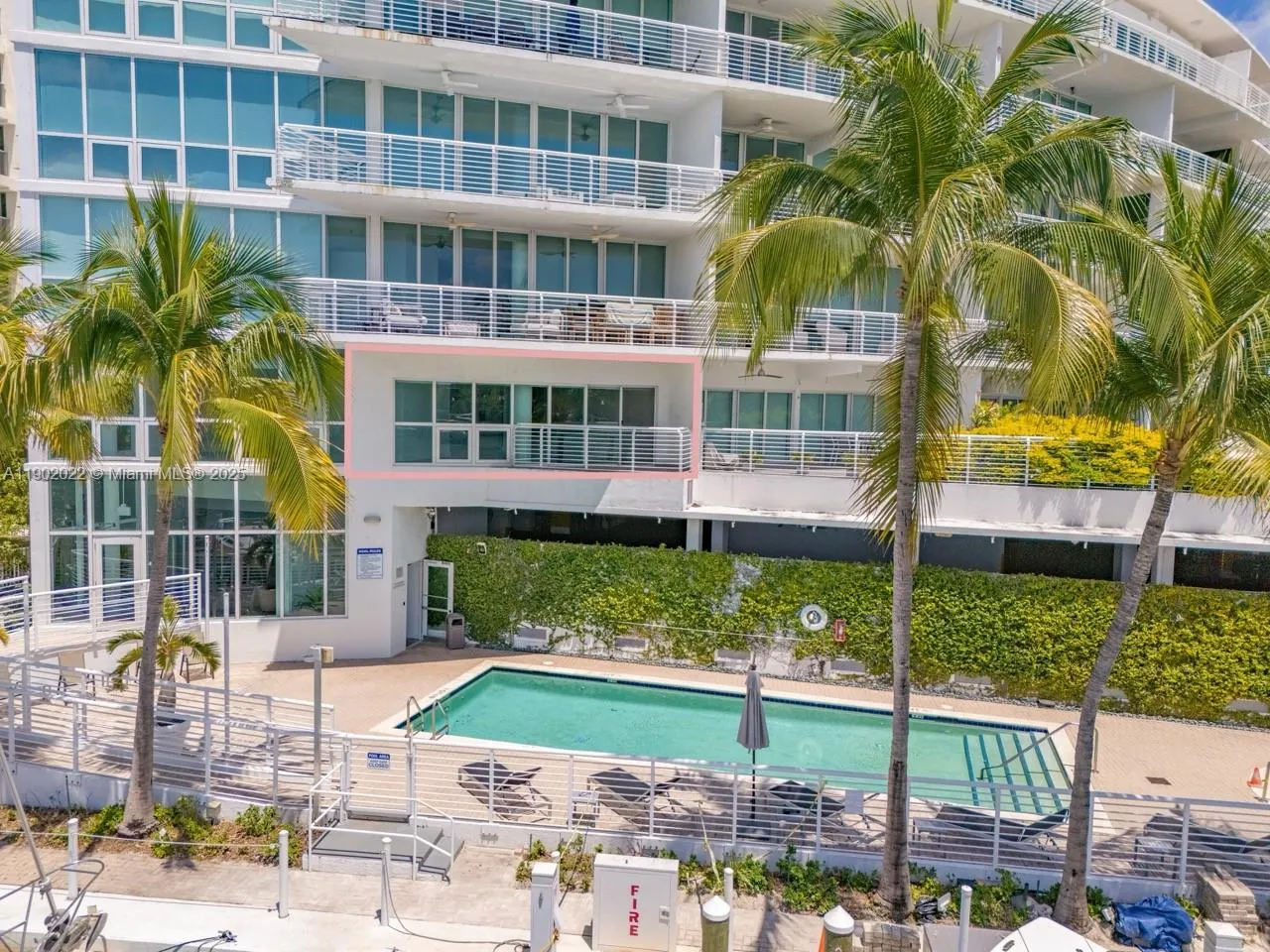 6580 Indian Creek Dr, #209