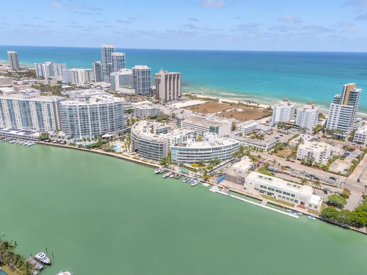 6580 Indian Creek Dr, #209