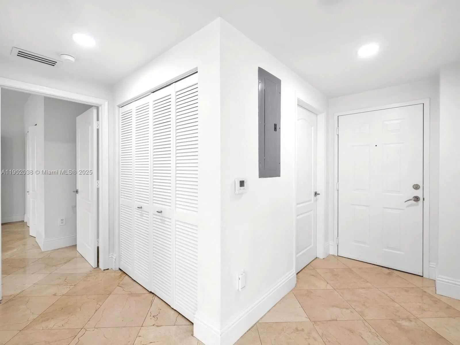 20 Calabria Ave, #505