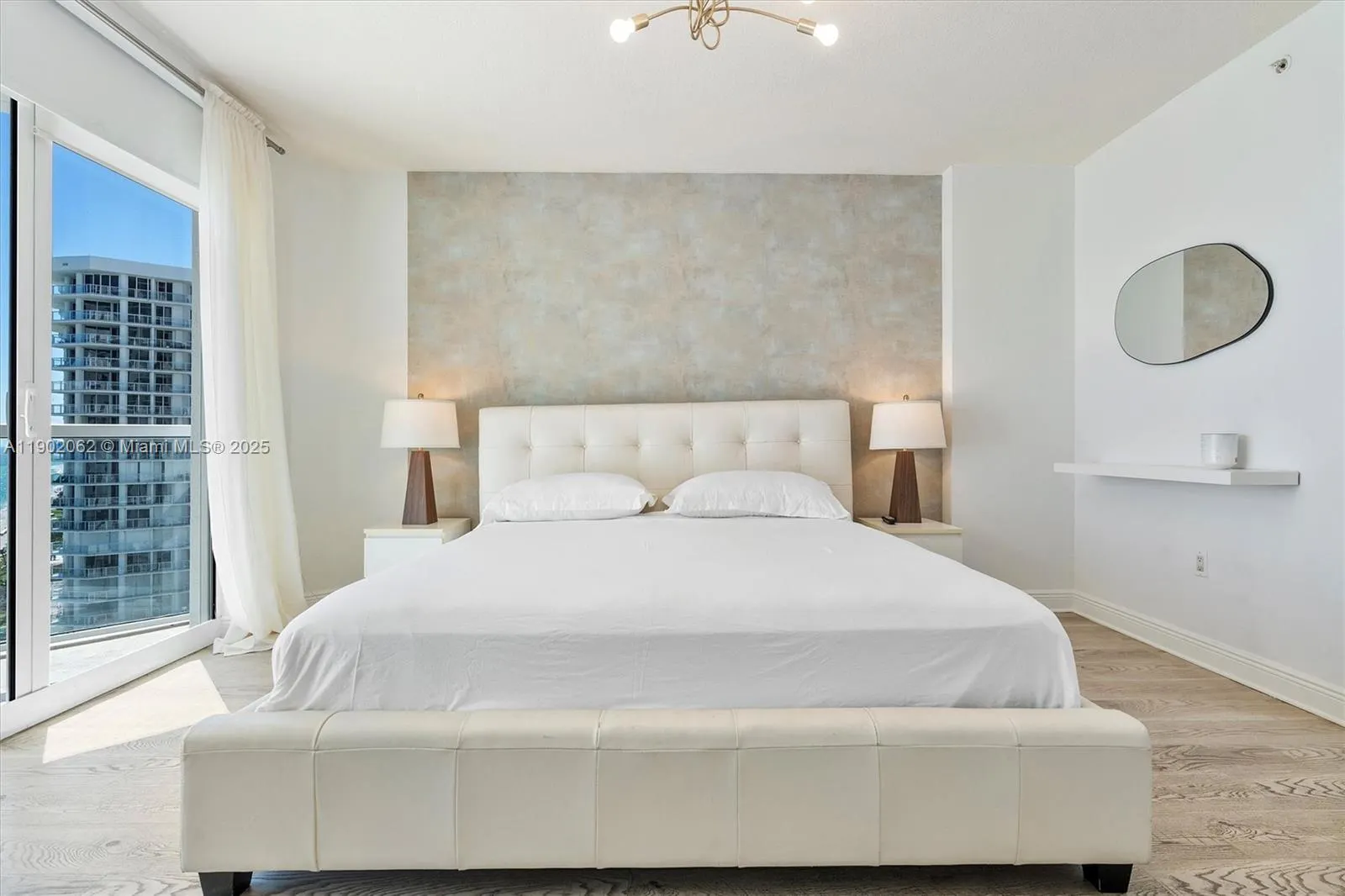 16699 Collins Ave, #2301