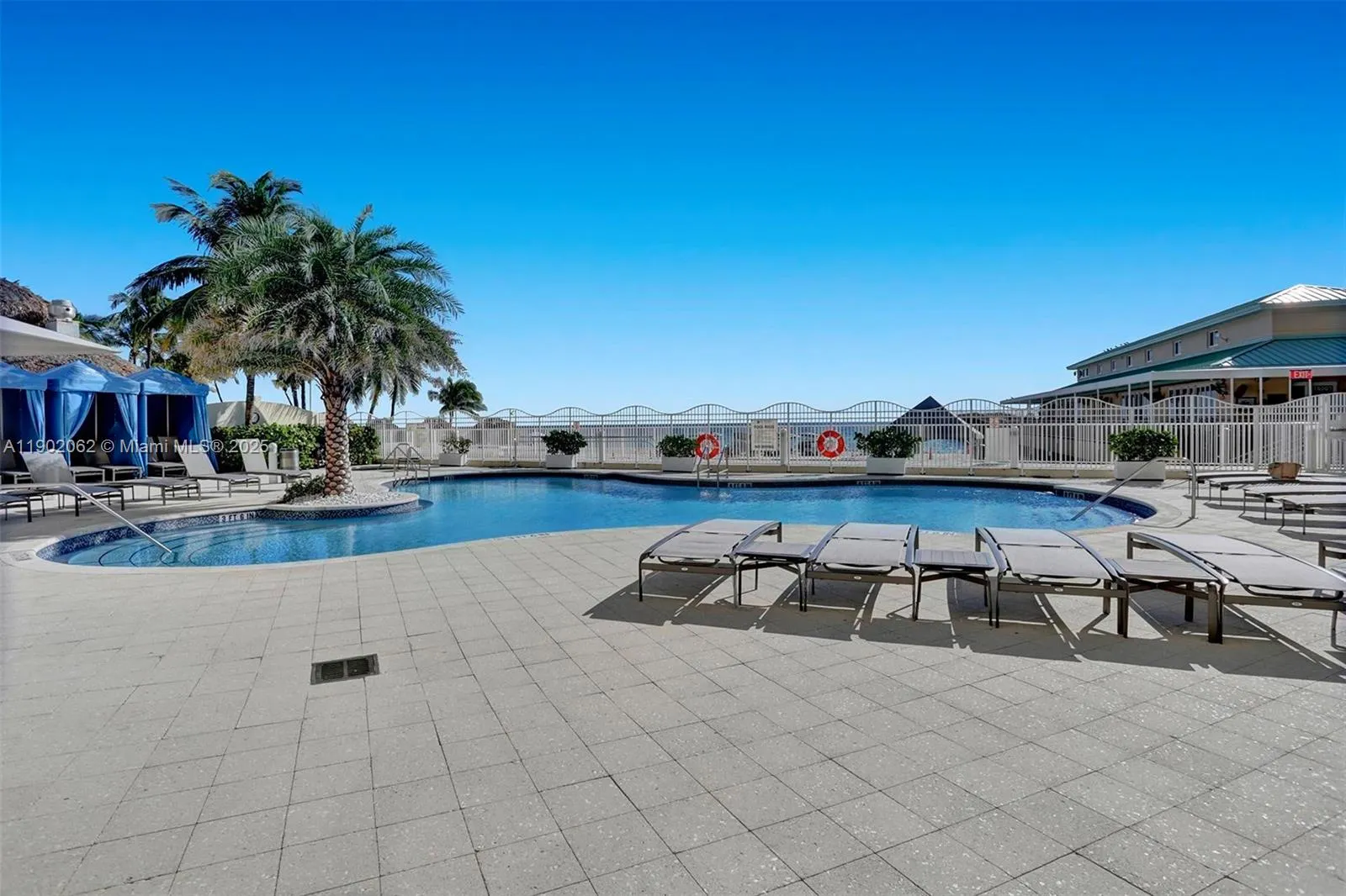 16699 Collins Ave, #2301