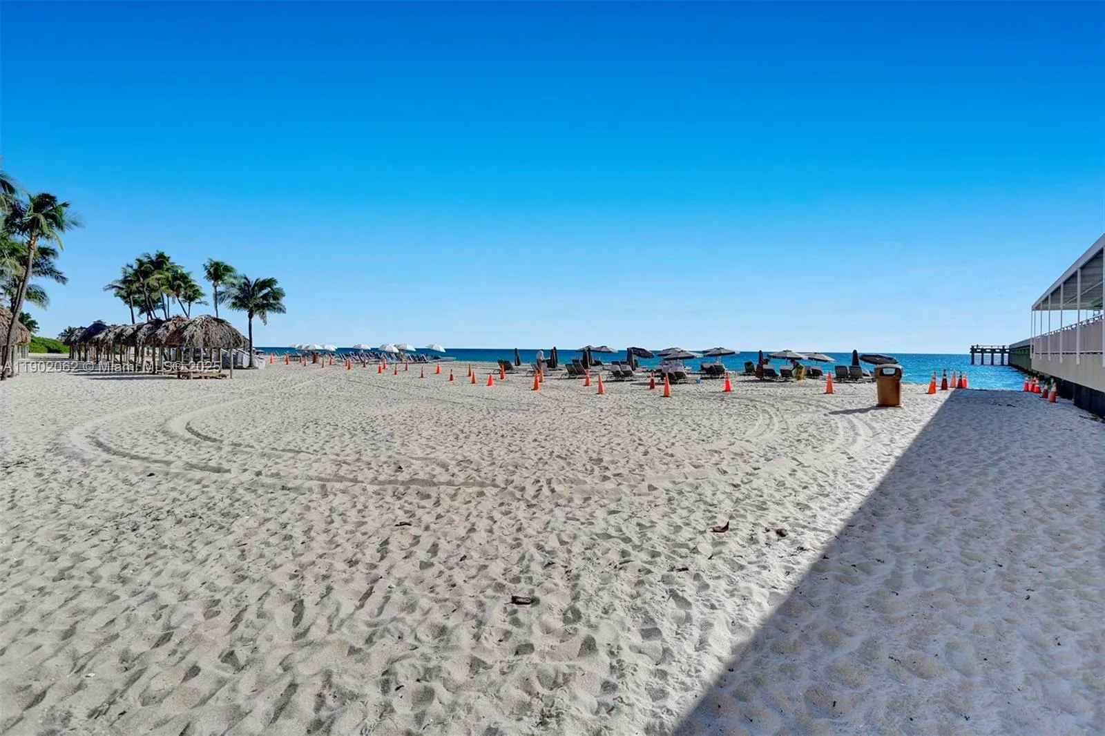 16699 Collins Ave, #2301