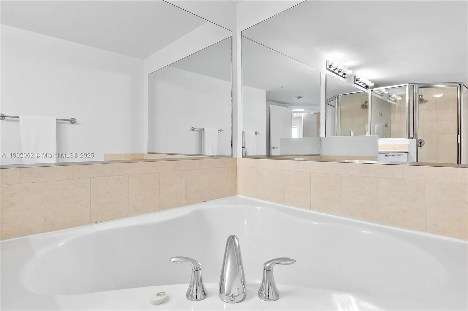 16699 Collins Ave, #2301