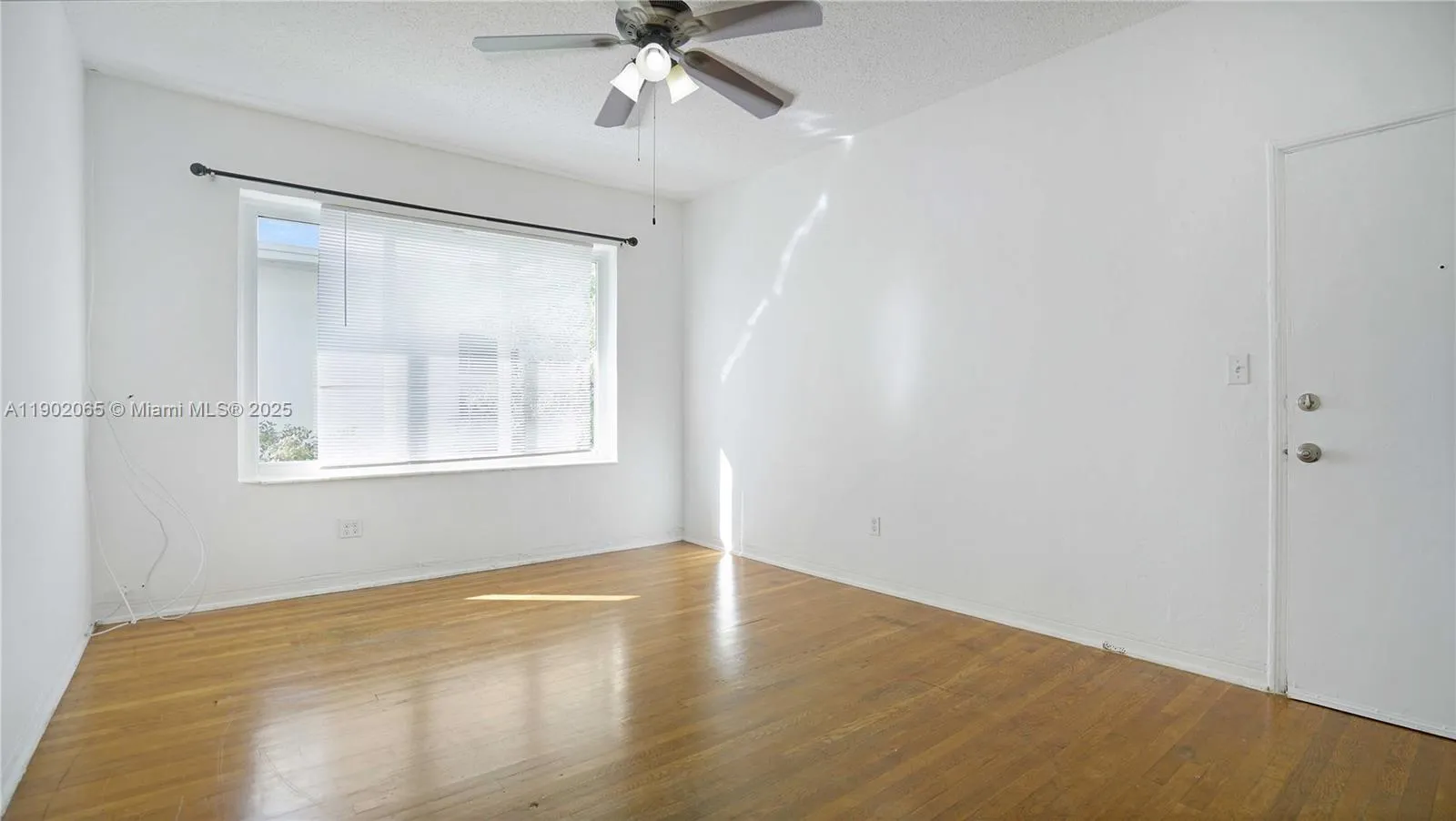 825 Jefferson Ave, #4