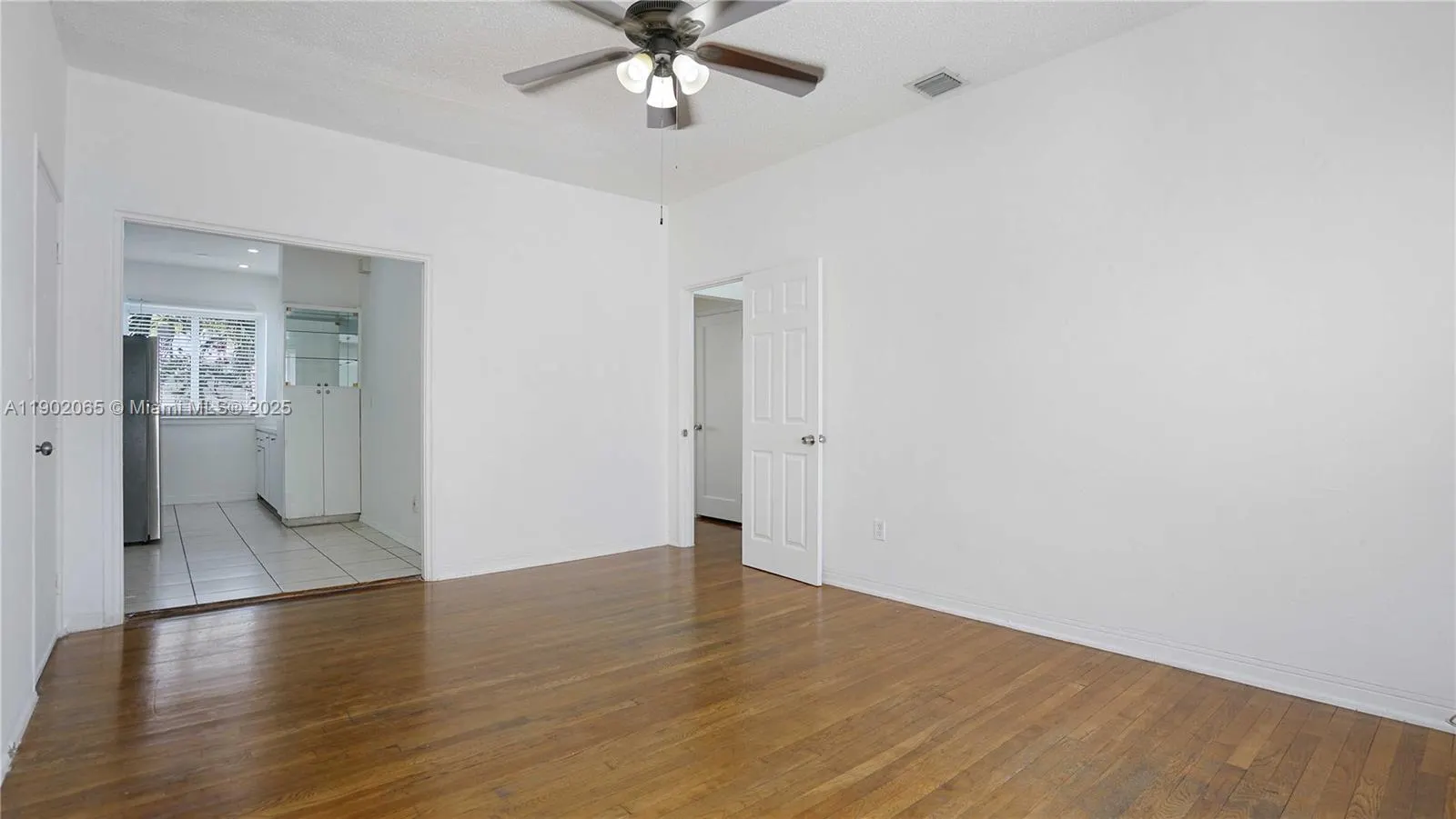 825 Jefferson Ave, #4