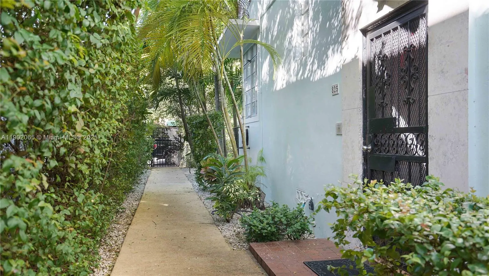 825 Jefferson Ave, #4