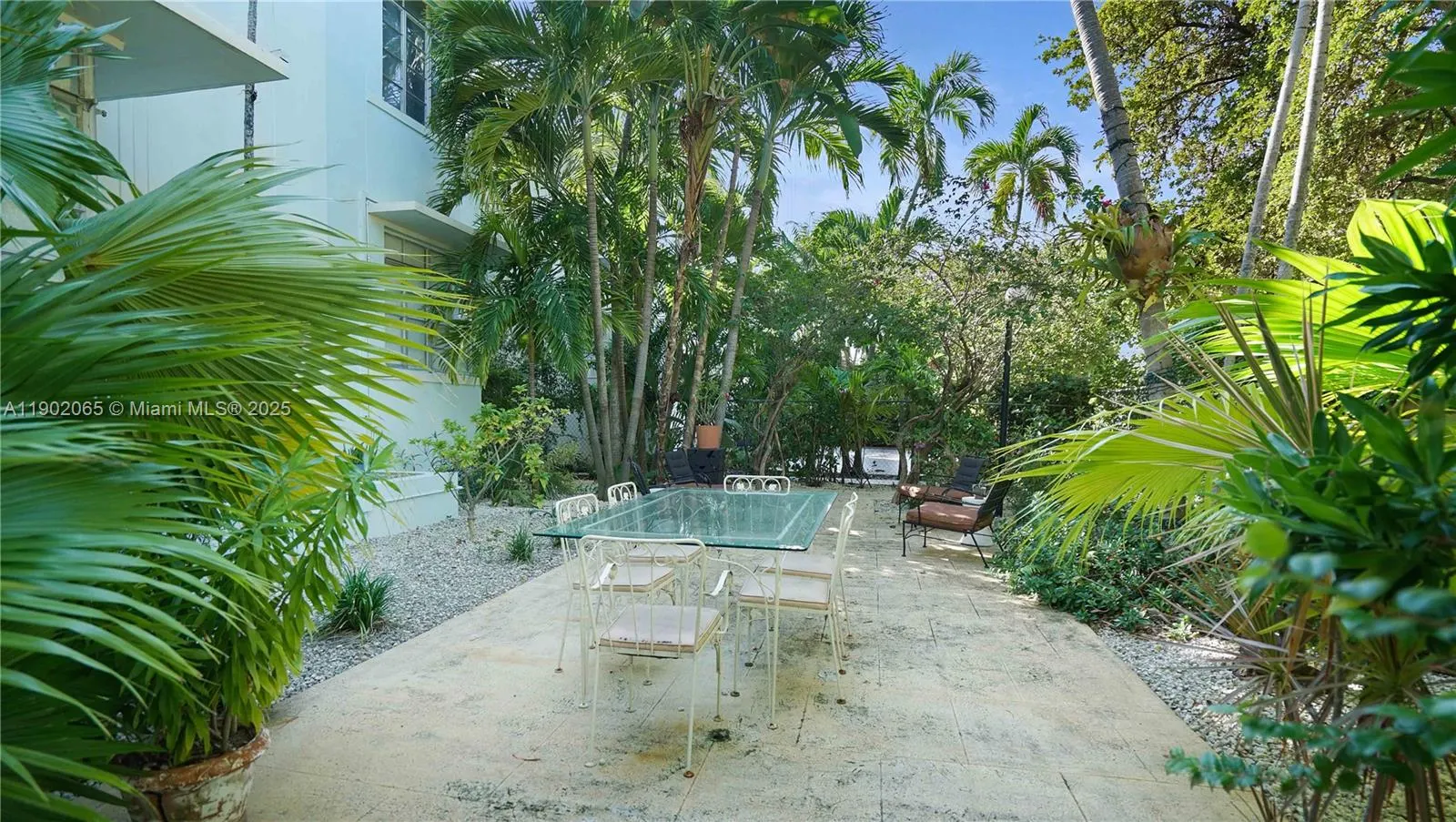 825 Jefferson Ave, #4