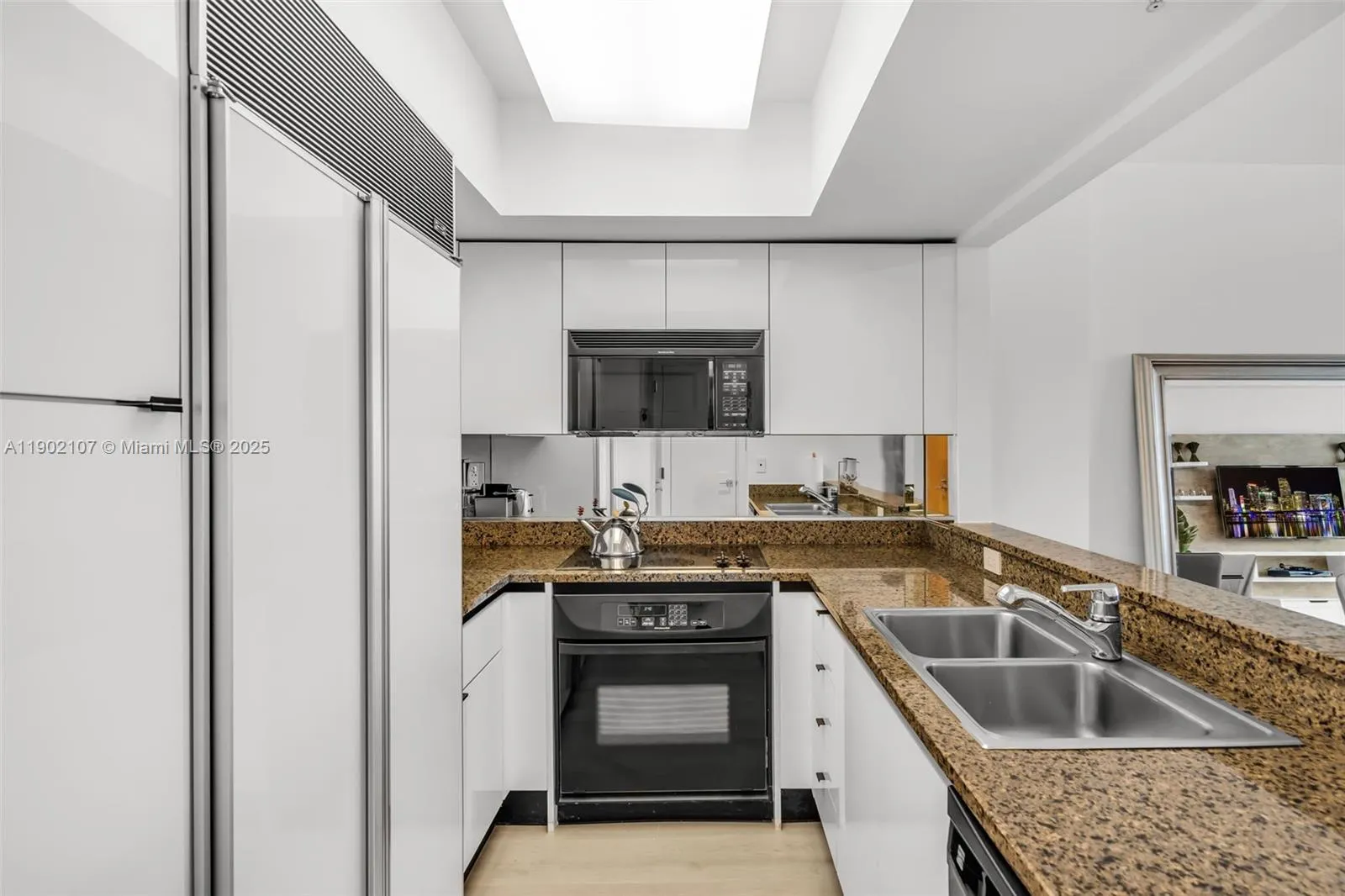 1500 Ocean Dr, #1109