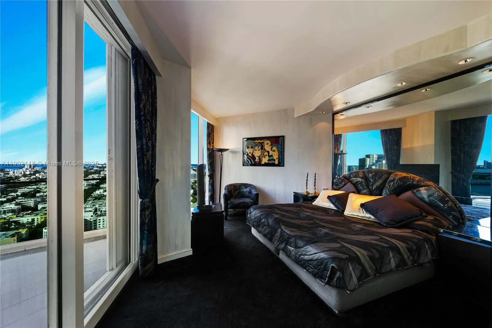 300 S Pointe Dr, #TH 3103