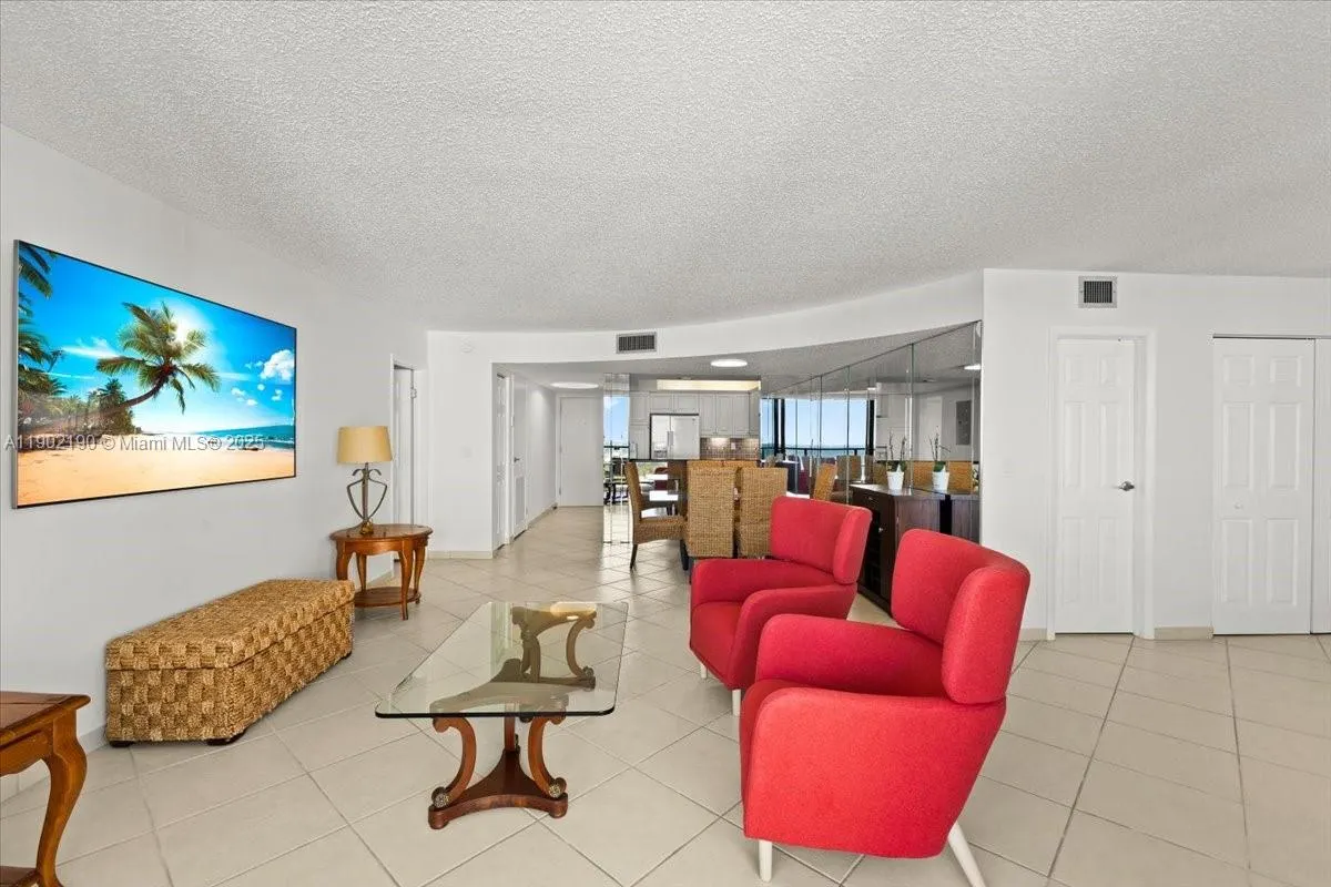 2301 S Ocean Dr, #2004