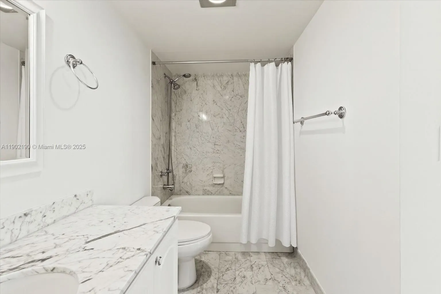 2301 S Ocean Dr, #2004