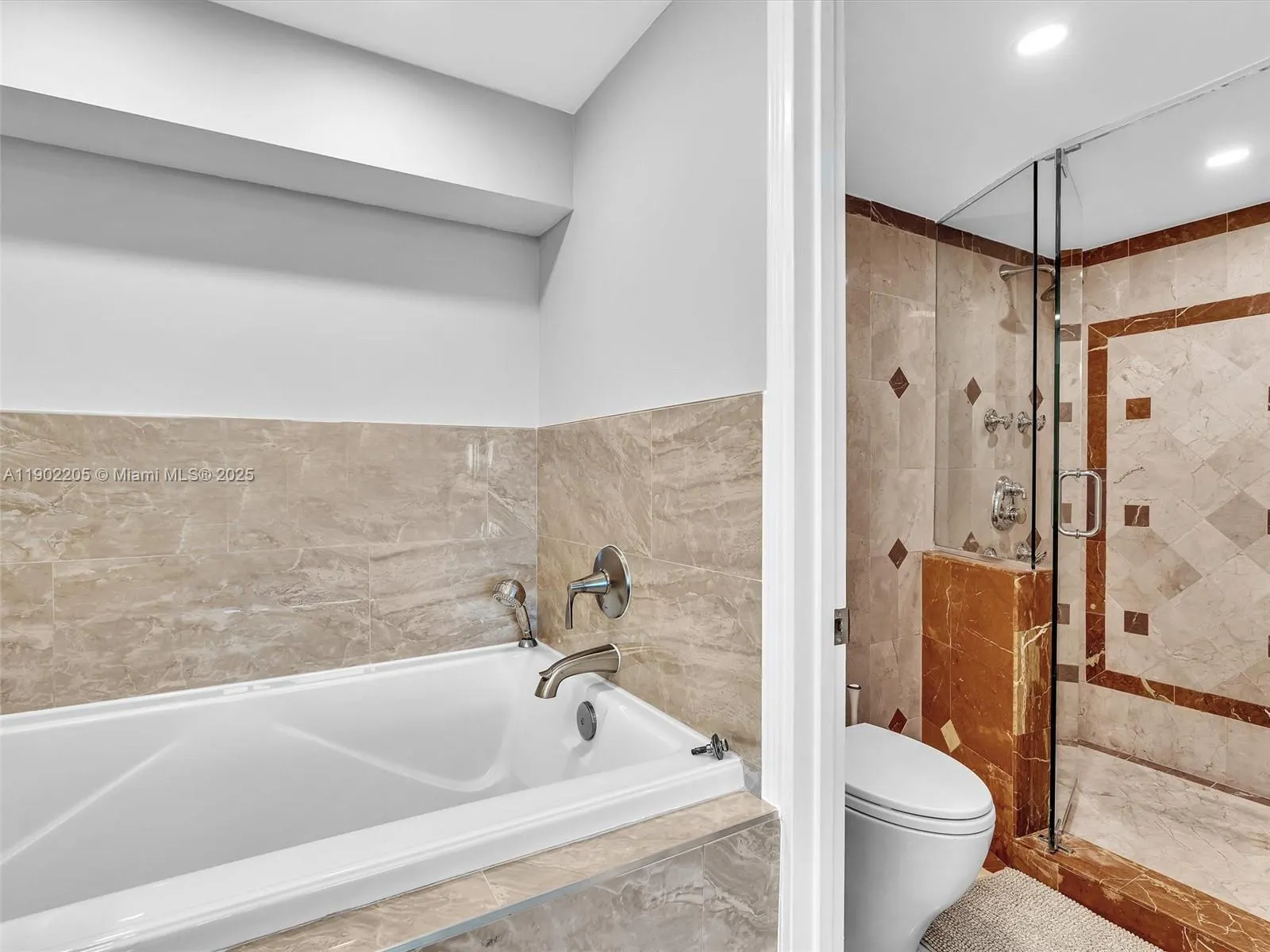 16570 NE 26th Ave, #3A