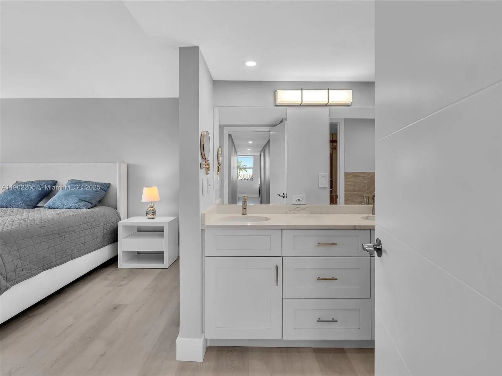 16570 NE 26th Ave, #3A