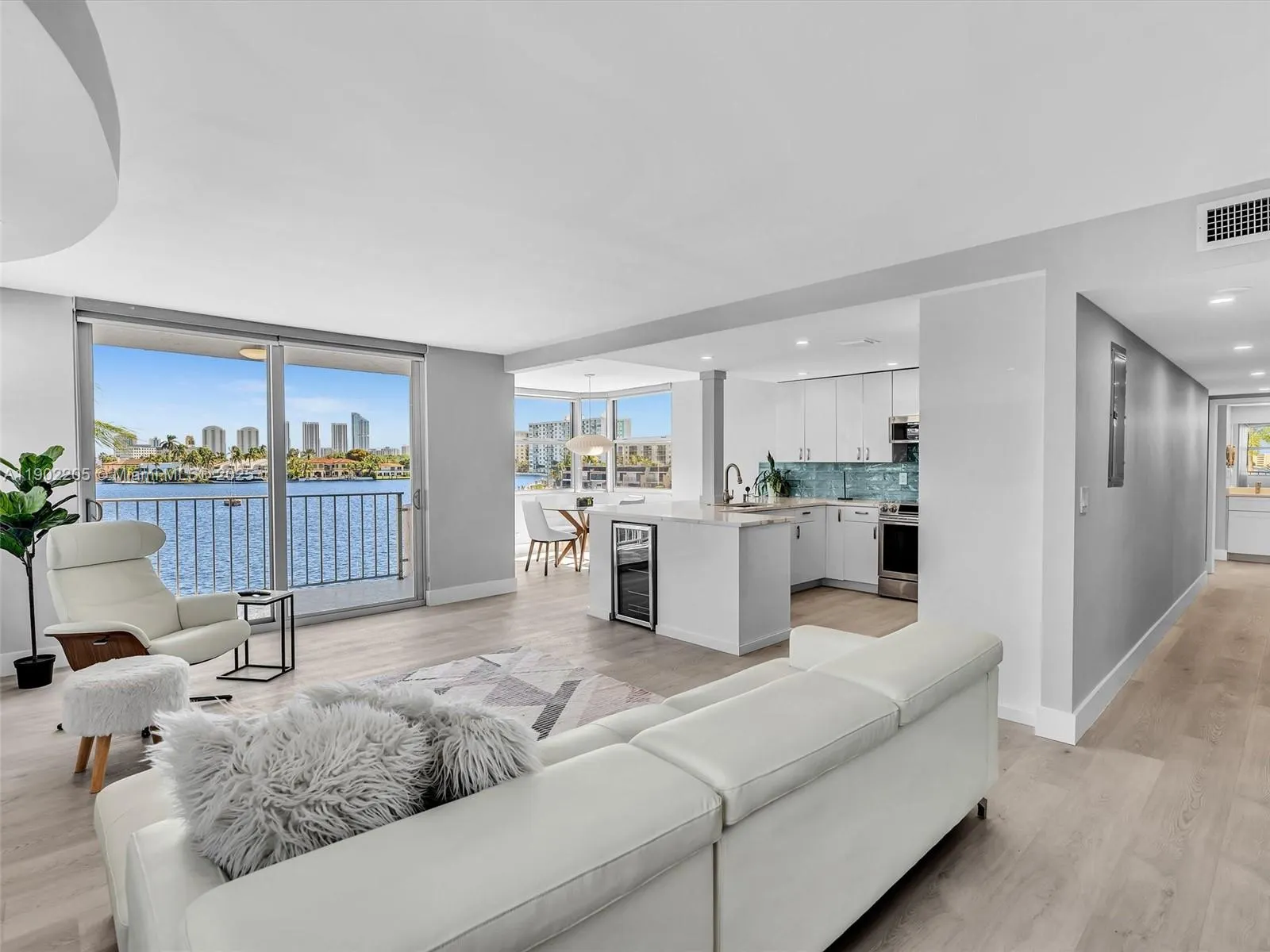 16570 NE 26th Ave, #3A