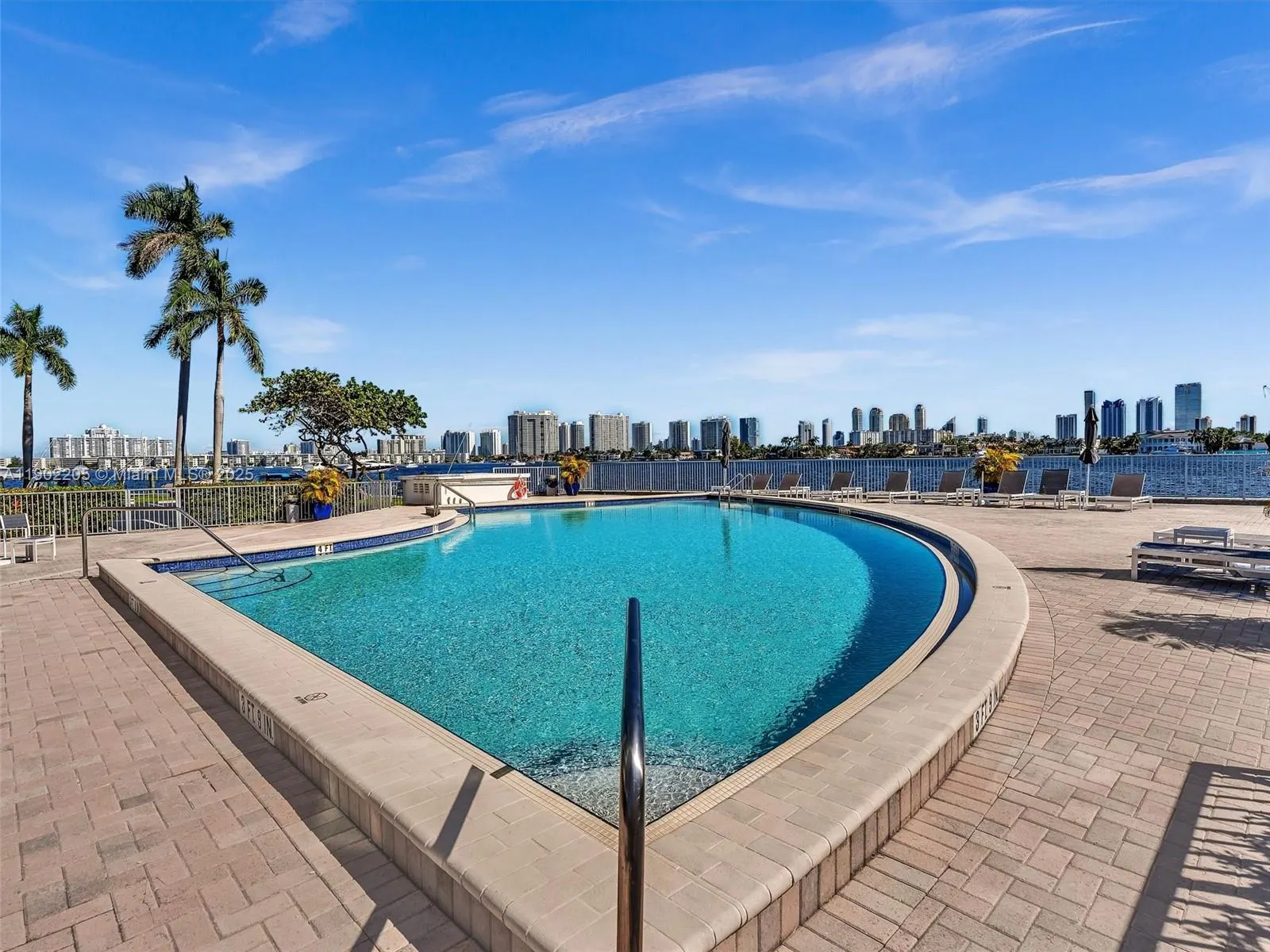 16570 NE 26th Ave, #3A