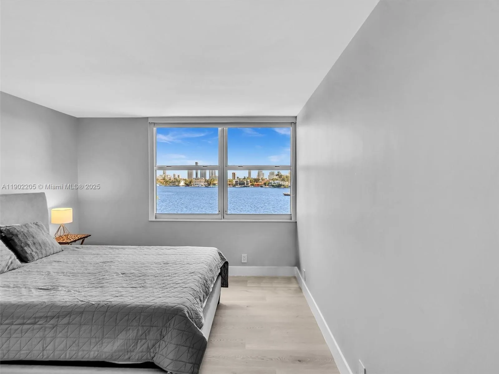 16570 NE 26th Ave, #3A